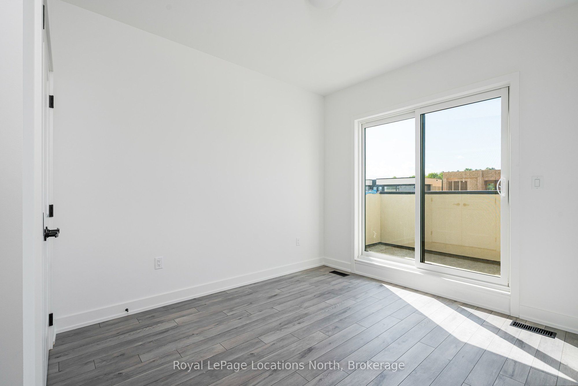 214 Stoneleigh Drive Property Photo 23