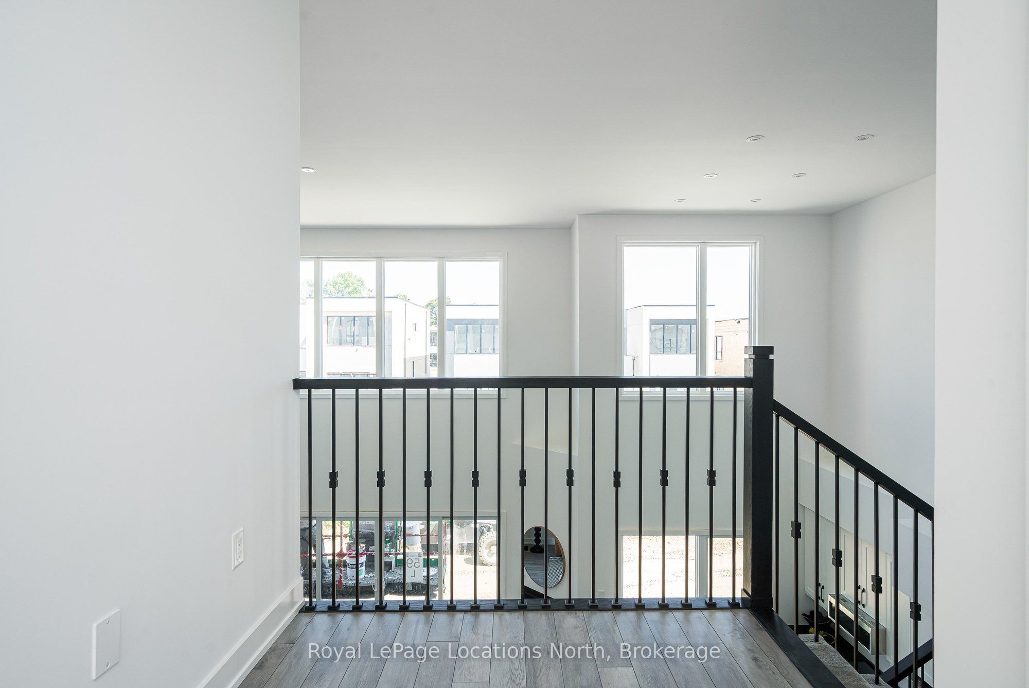214 Stoneleigh Drive Property Photo 27