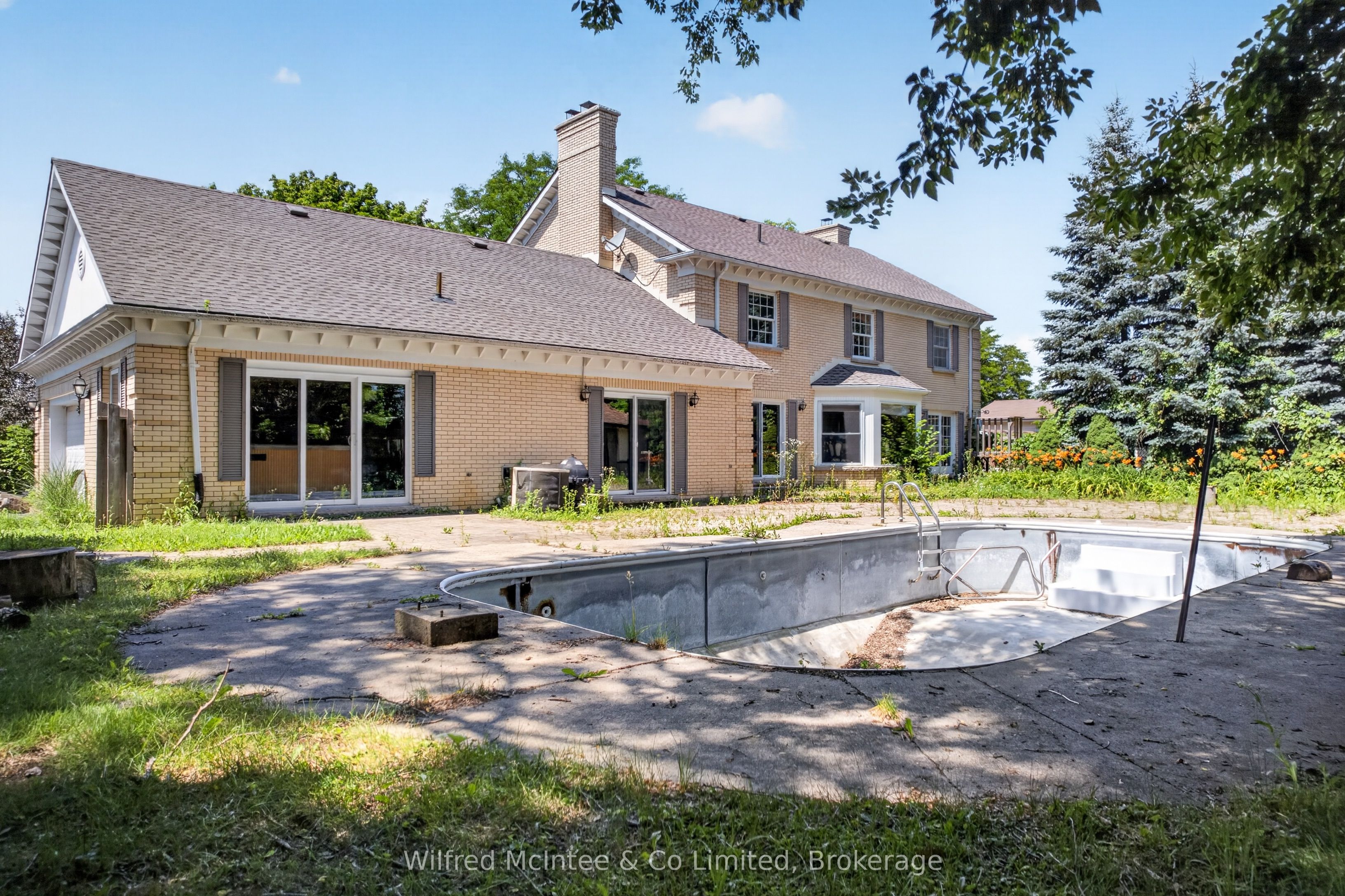 1 Remington Drive Property Photo 5