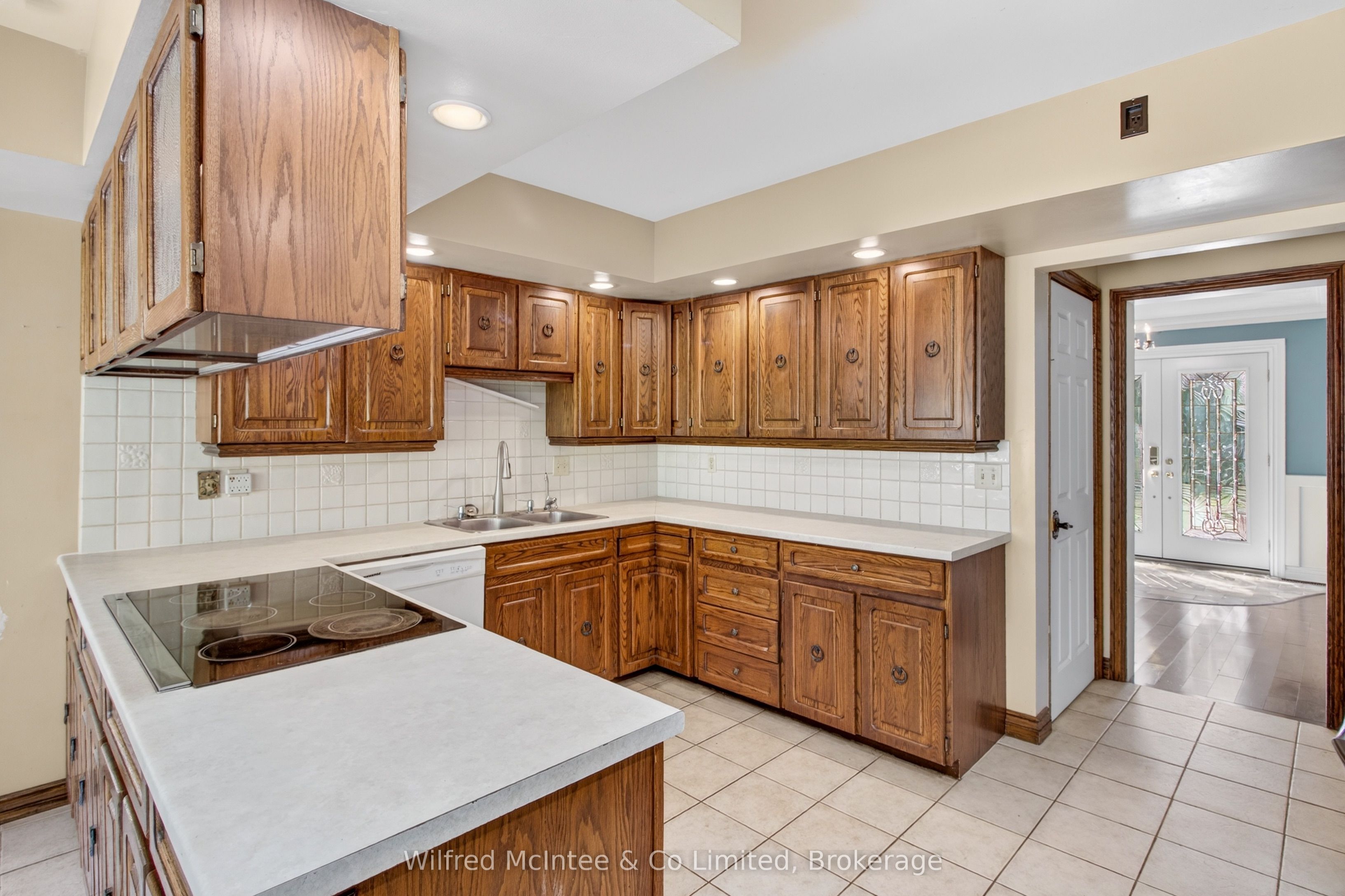 1 Remington Drive Property Photo 9