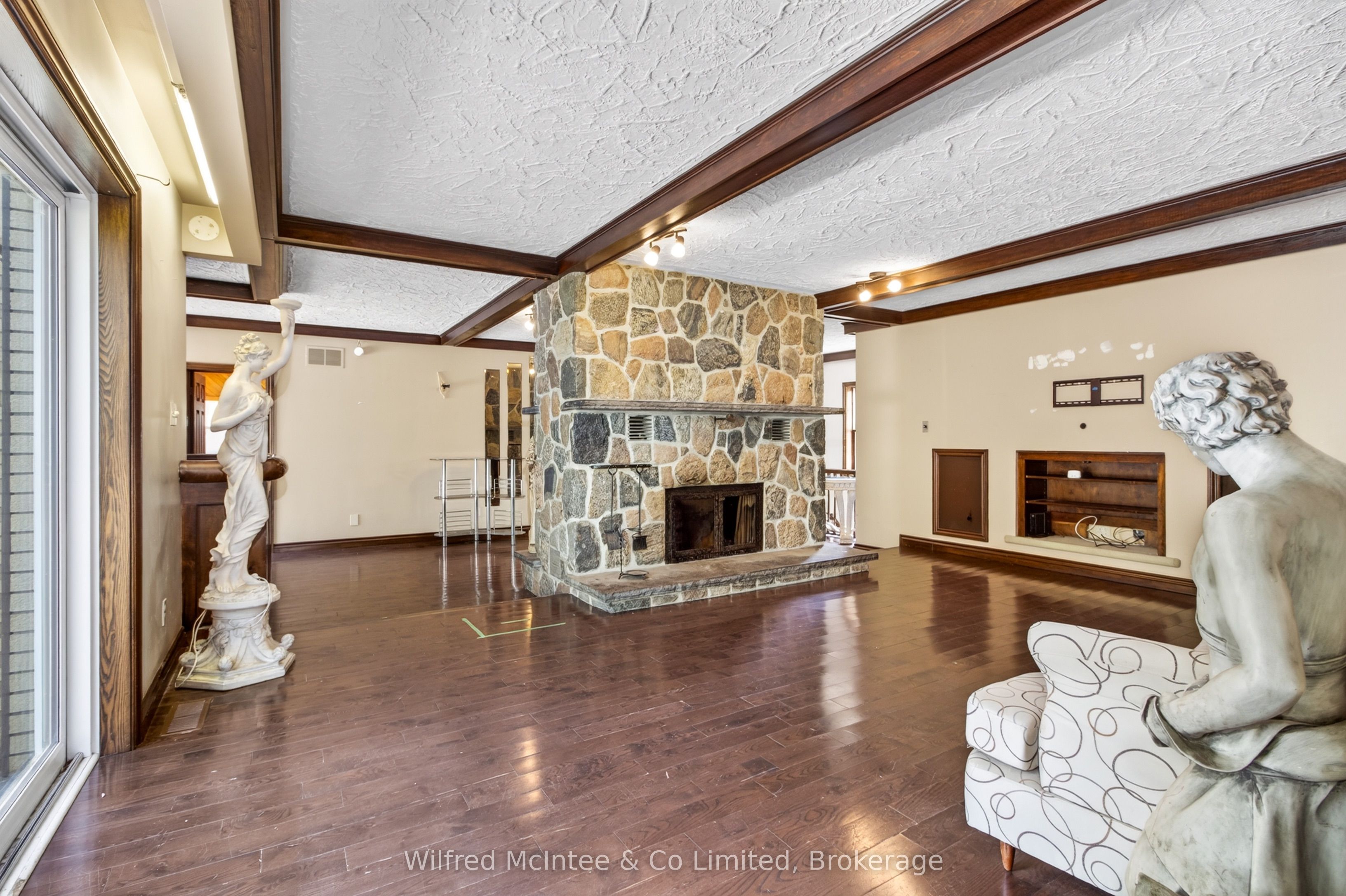 1 Remington Drive Property Photo 13