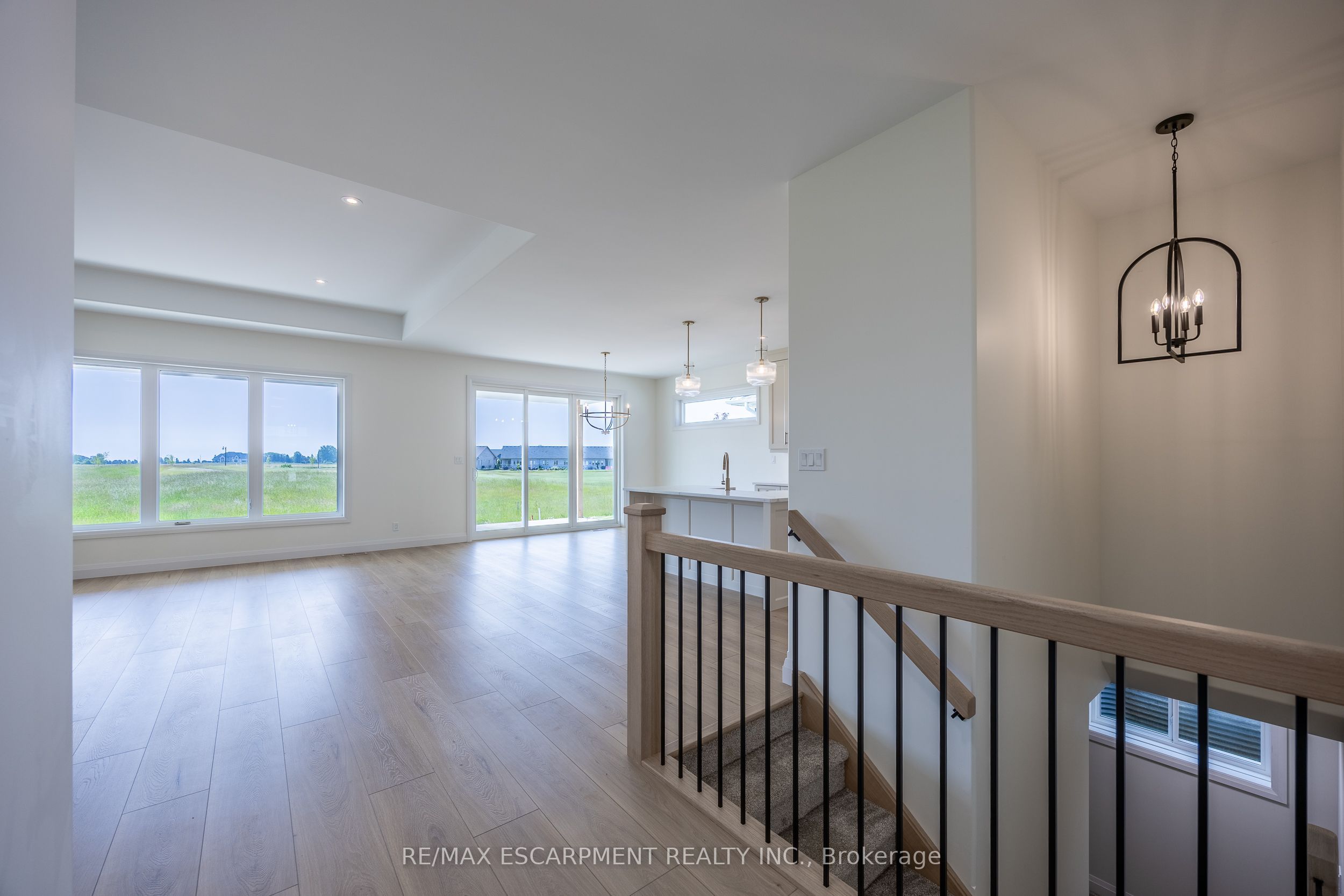 218 Schooner Drive Property Photo 14