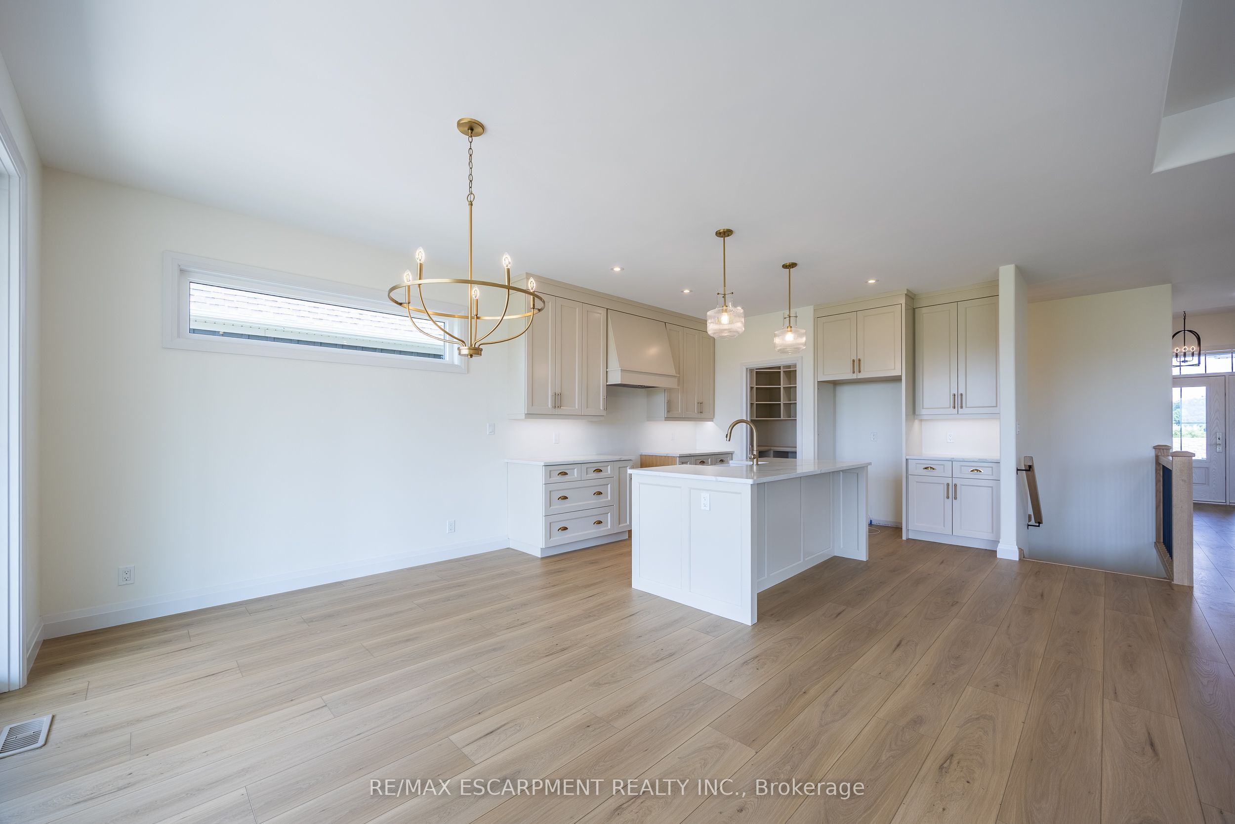 218 Schooner Drive Property Photo 15