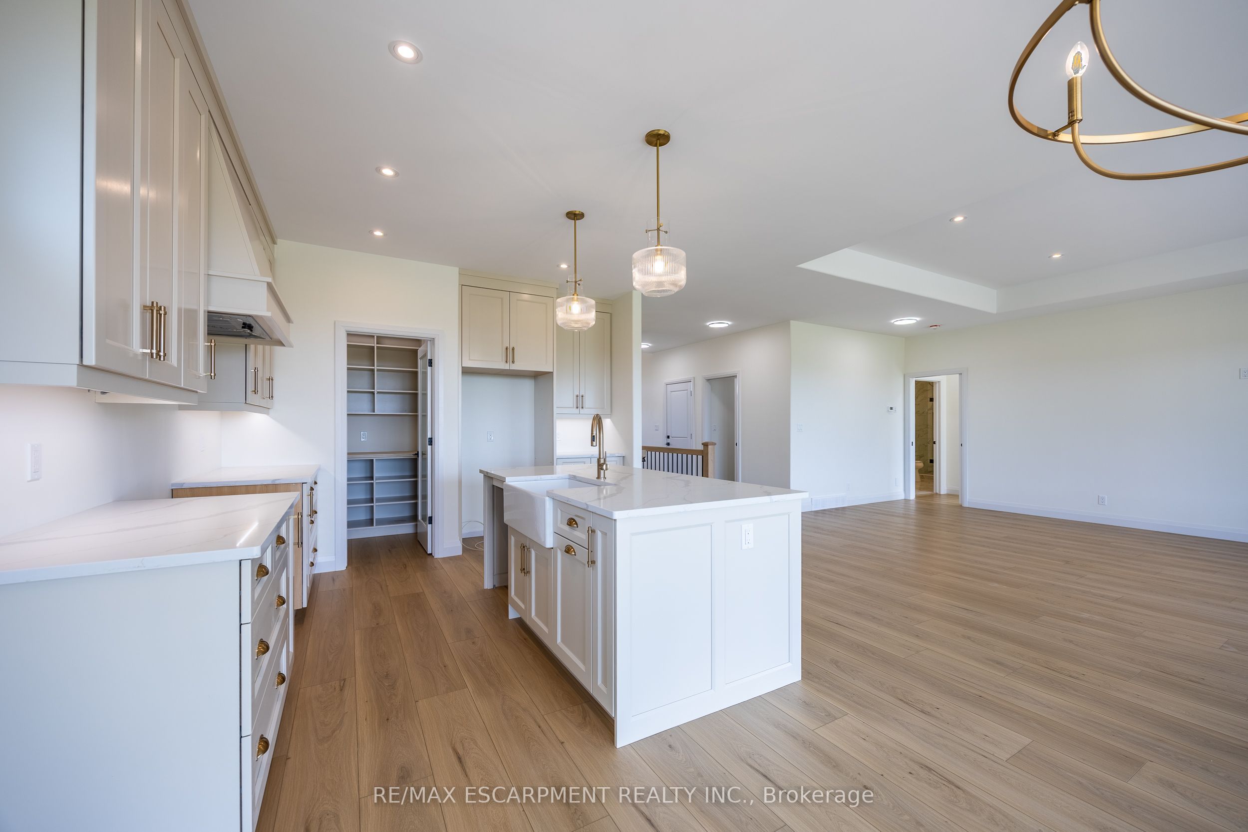 218 Schooner Drive Property Photo 16