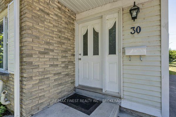 30 Woodstone Crescent Property Photo 5