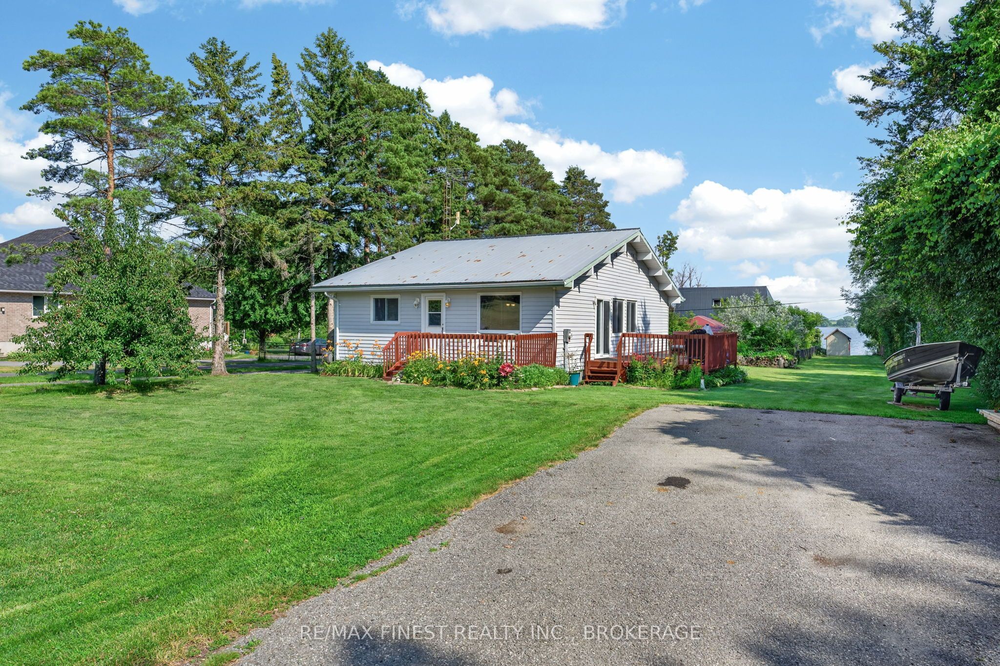 54 Bayview Drive Property Photo 1
