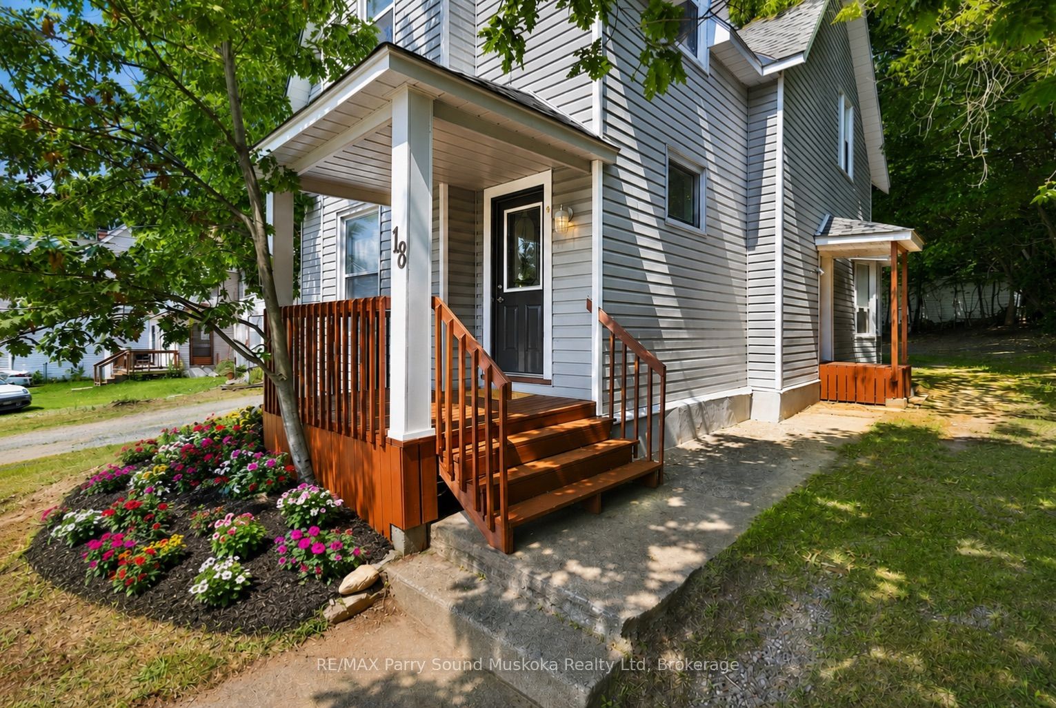 18 William Street Property Photo 4