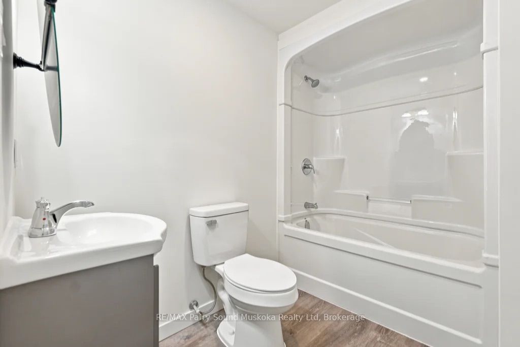 18 William Street Property Photo 15
