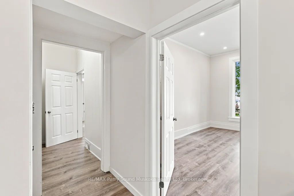 18 William Street Property Photo 20