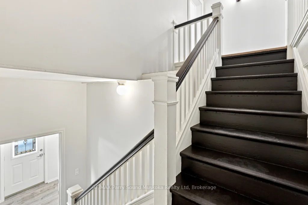 18 William Street Property Photo 22