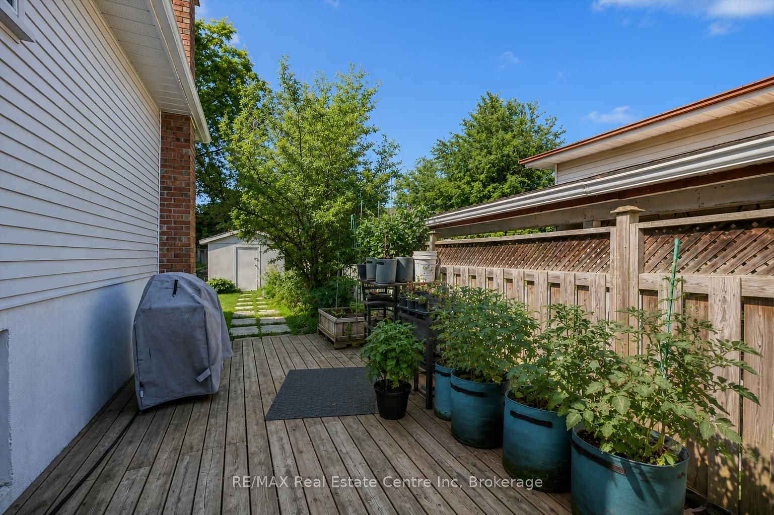 369 West Acres Drive Property Photo 16