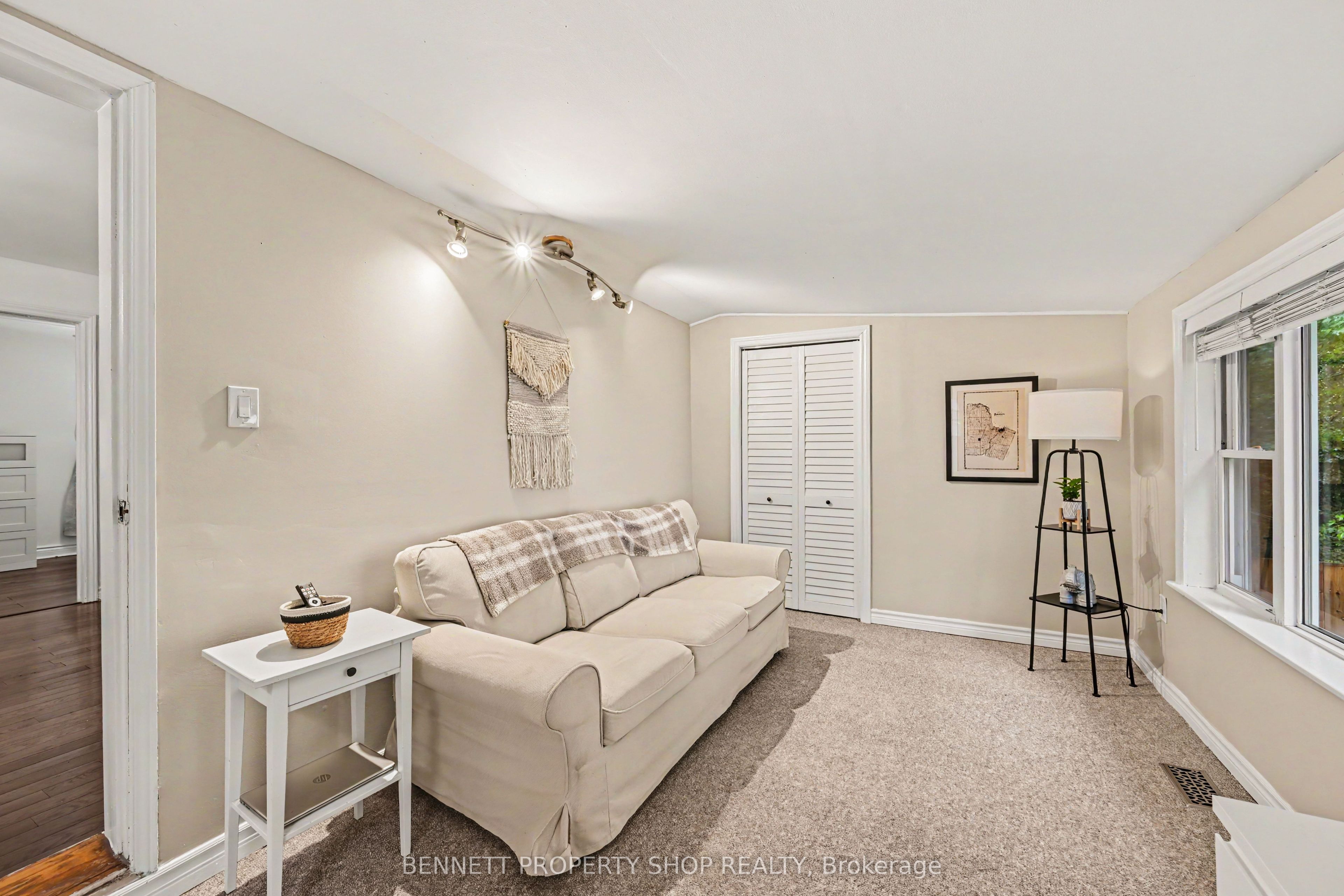 102 Moorhead Drive Property Photo 14