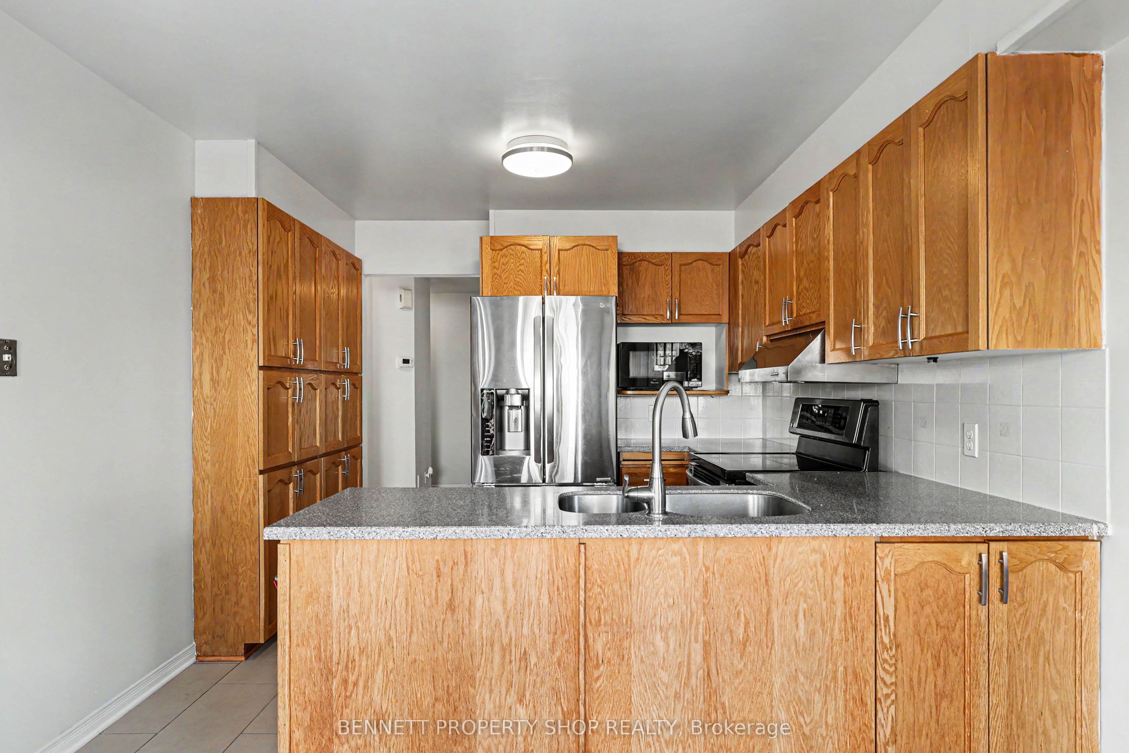 82 Emerald Meadows Drive Property Photo 5