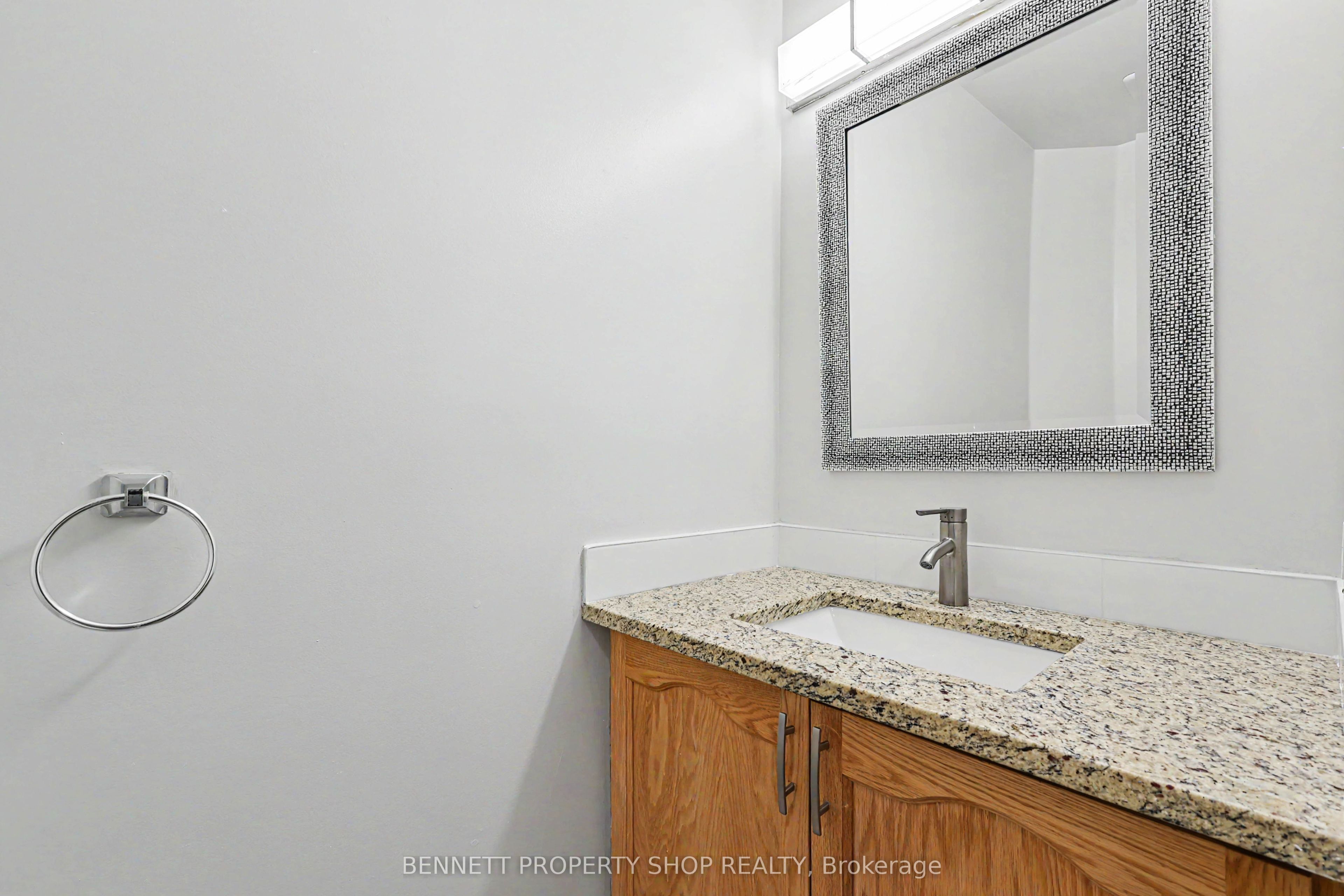 82 Emerald Meadows Drive Property Photo 7