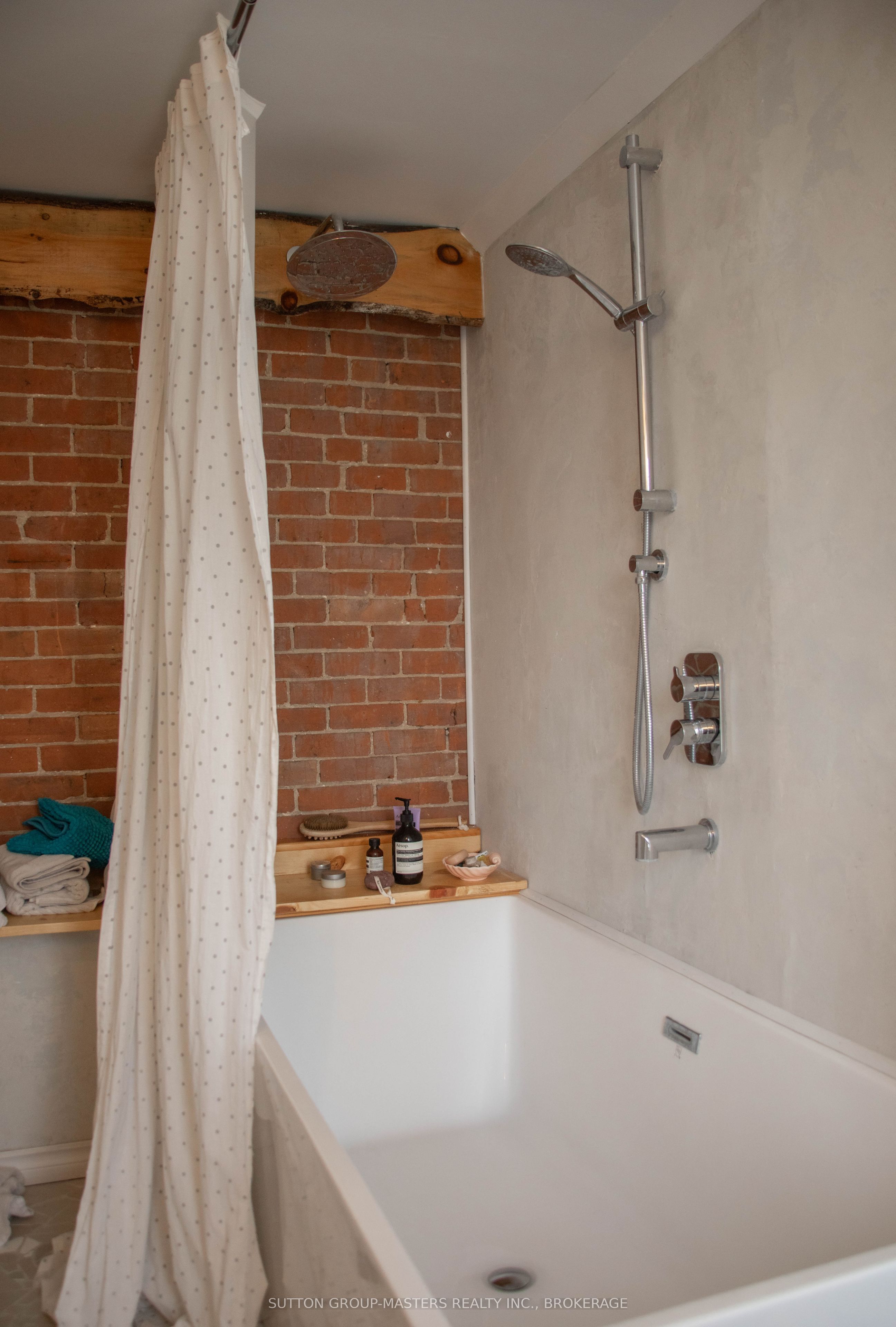 3271 41 Highway Property Photo 4