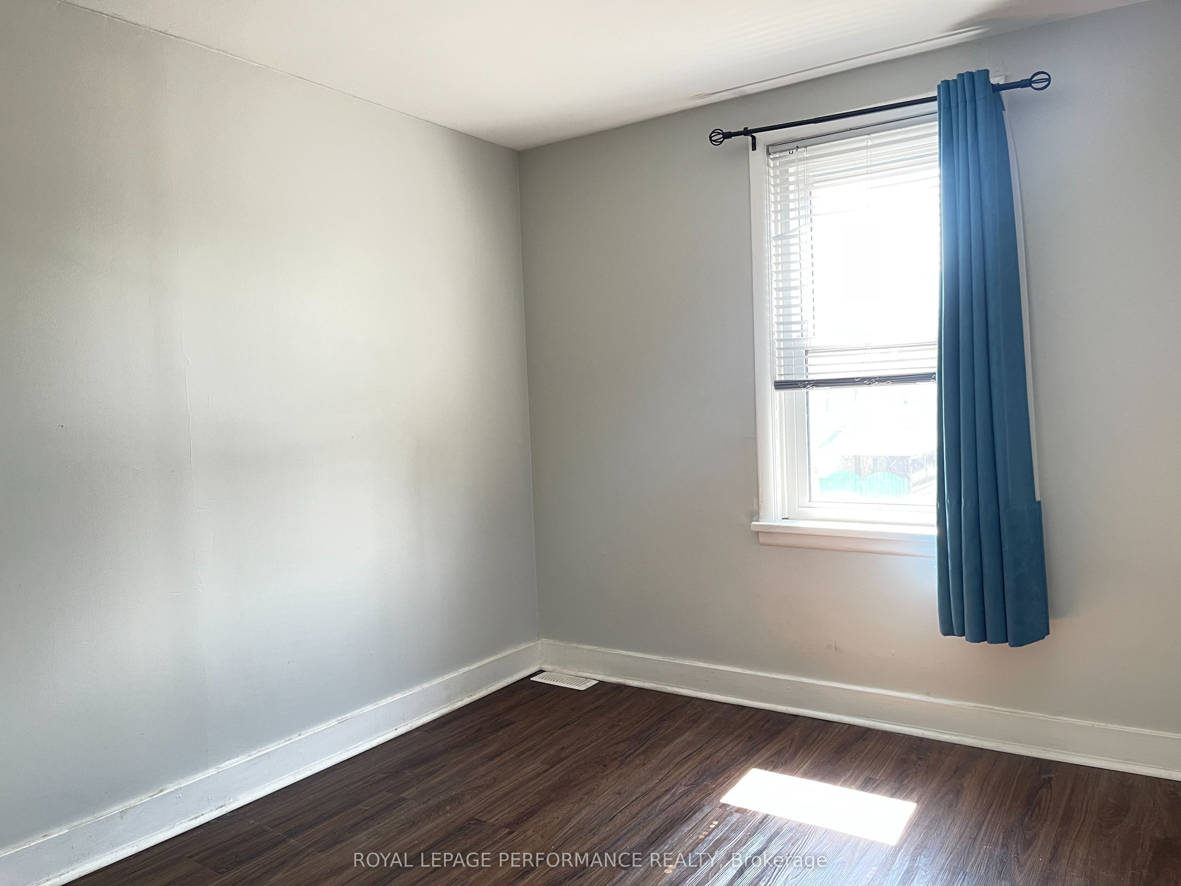 205 Guy Street Property Photo 11