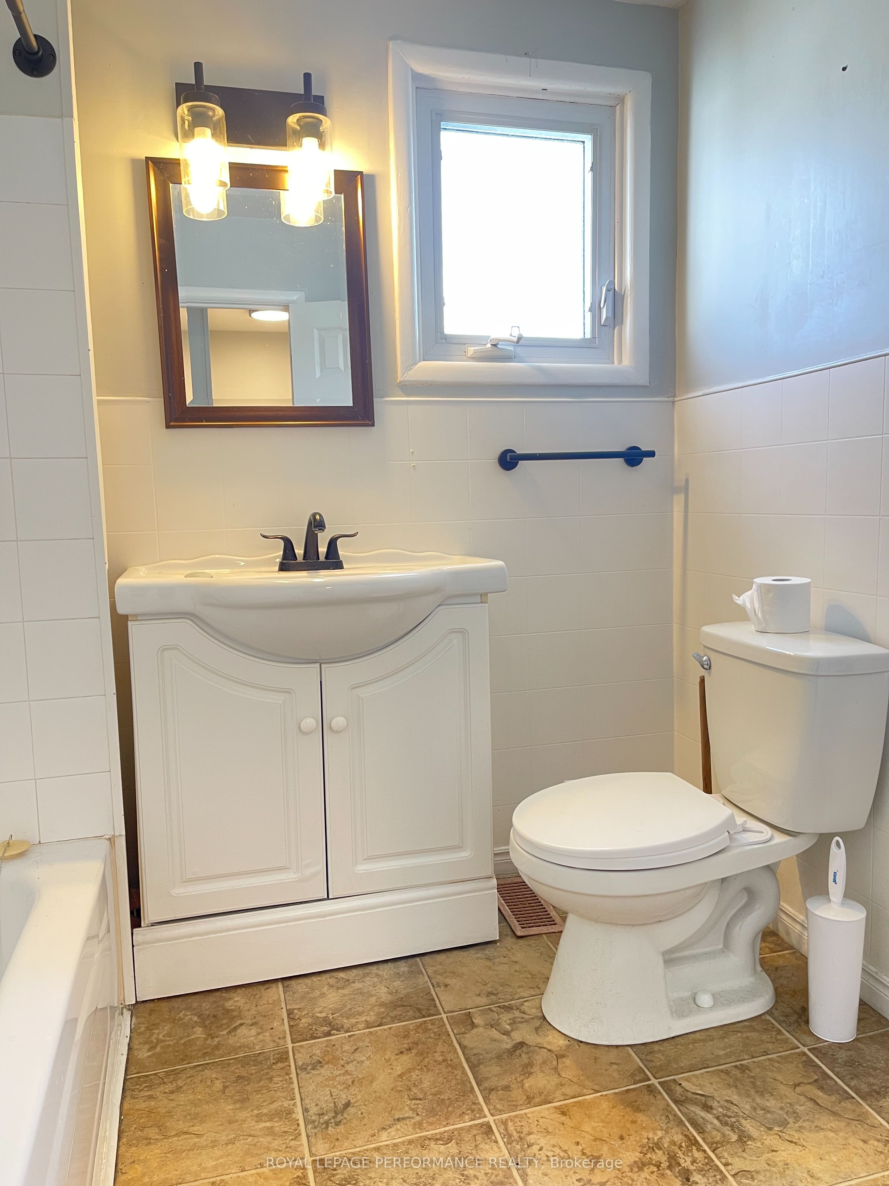 205 Guy Street Property Photo 13