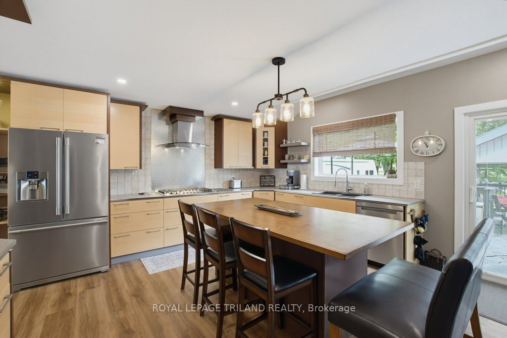 185 Centennial Avenue Property Photo 18