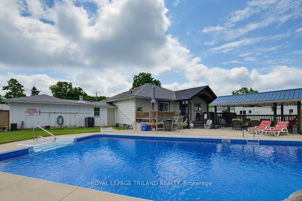 185 Centennial Avenue Property Photo 43