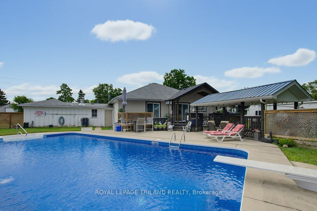 185 Centennial Avenue Property Photo 43