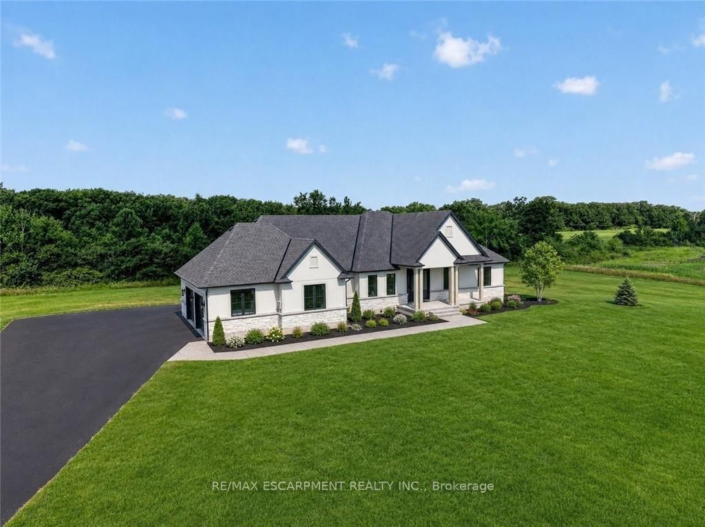 680 Caistorville Road Property Photo 1