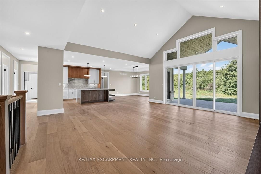 680 Caistorville Road Property Photo 13