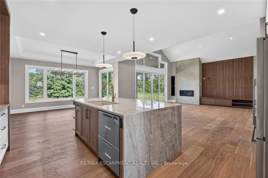 680 Caistorville Road Property Photo 16