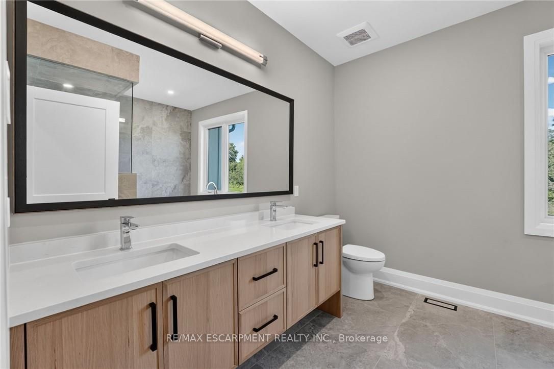 680 Caistorville Road Property Photo 26