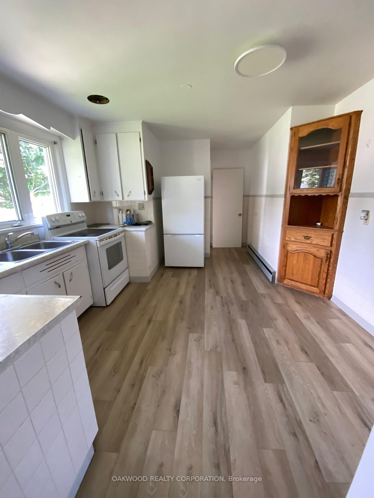 1158 Johnson Street Property Photo 3