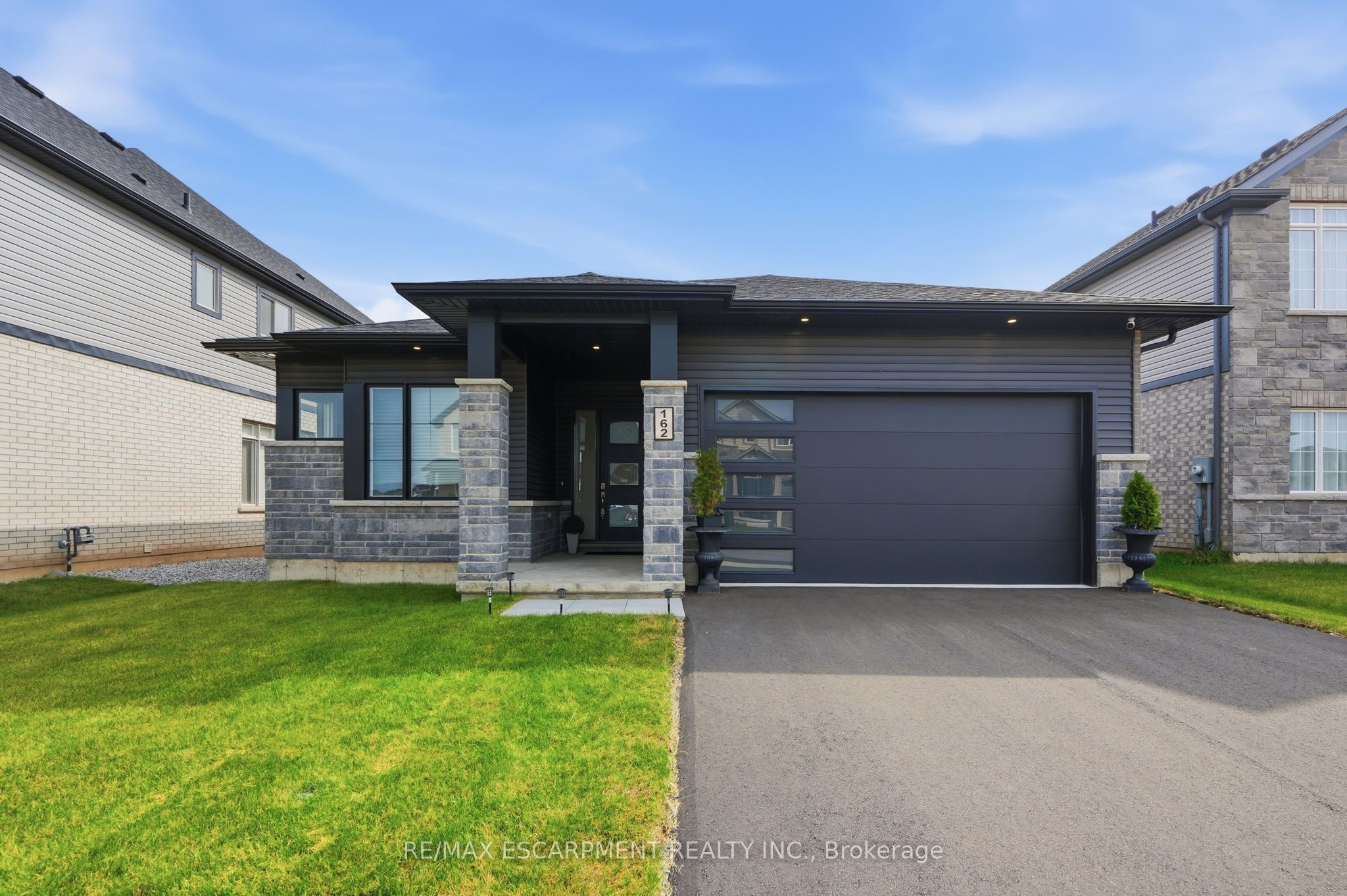 162 Westcott Road Property Photo 1
