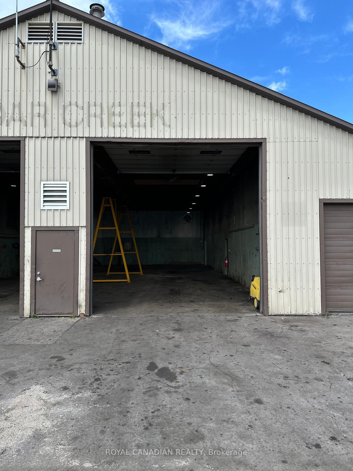 1050 Industrial Road Property Photo 1