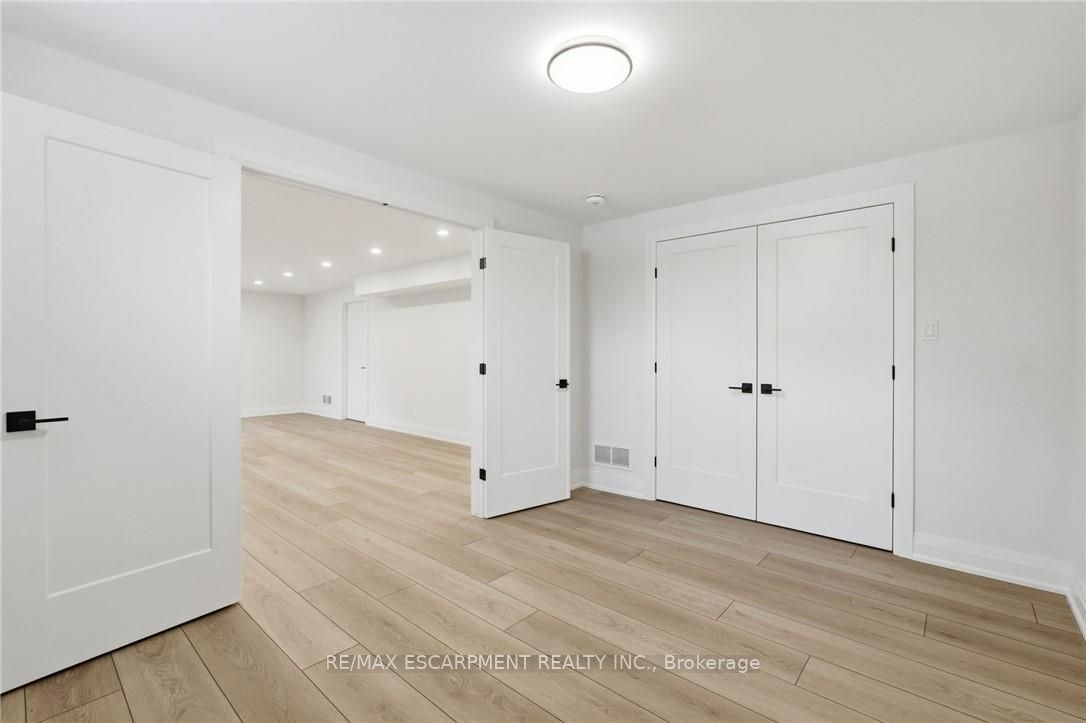 7 Bartlett Avenue Property Photo 45