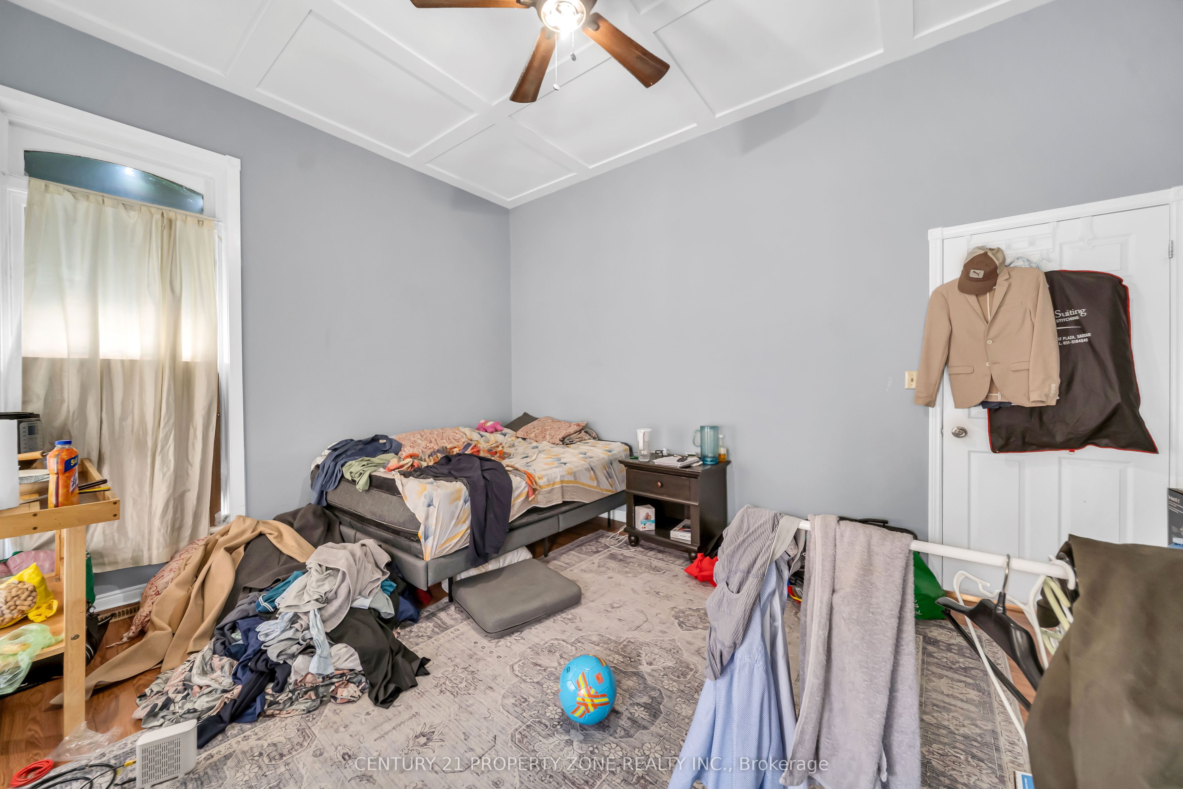 370 Talbot Street Property Photo 20