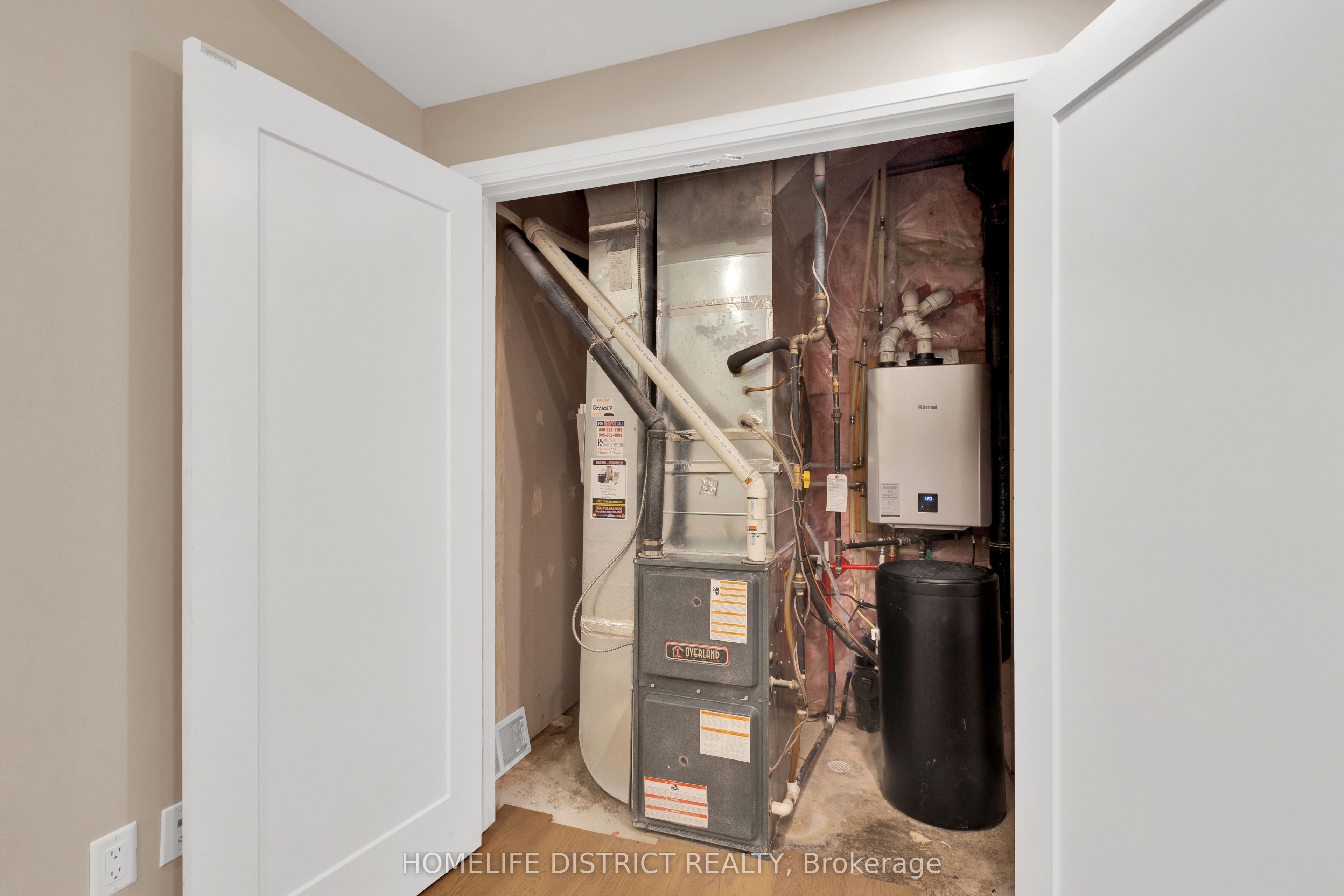 1169 Garner Road E 68 Property Photo 13