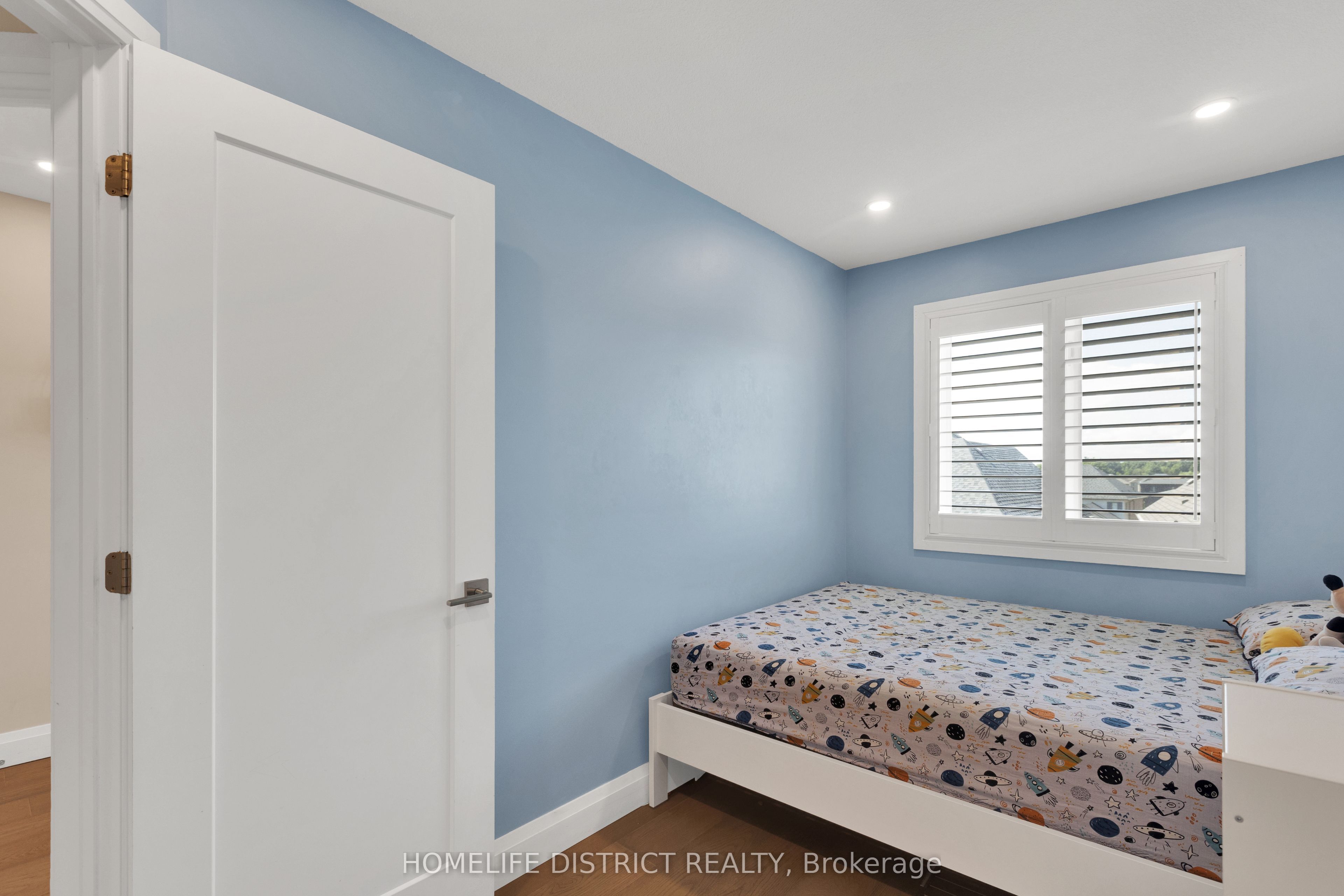 1169 Garner Road E 68 Property Photo 23