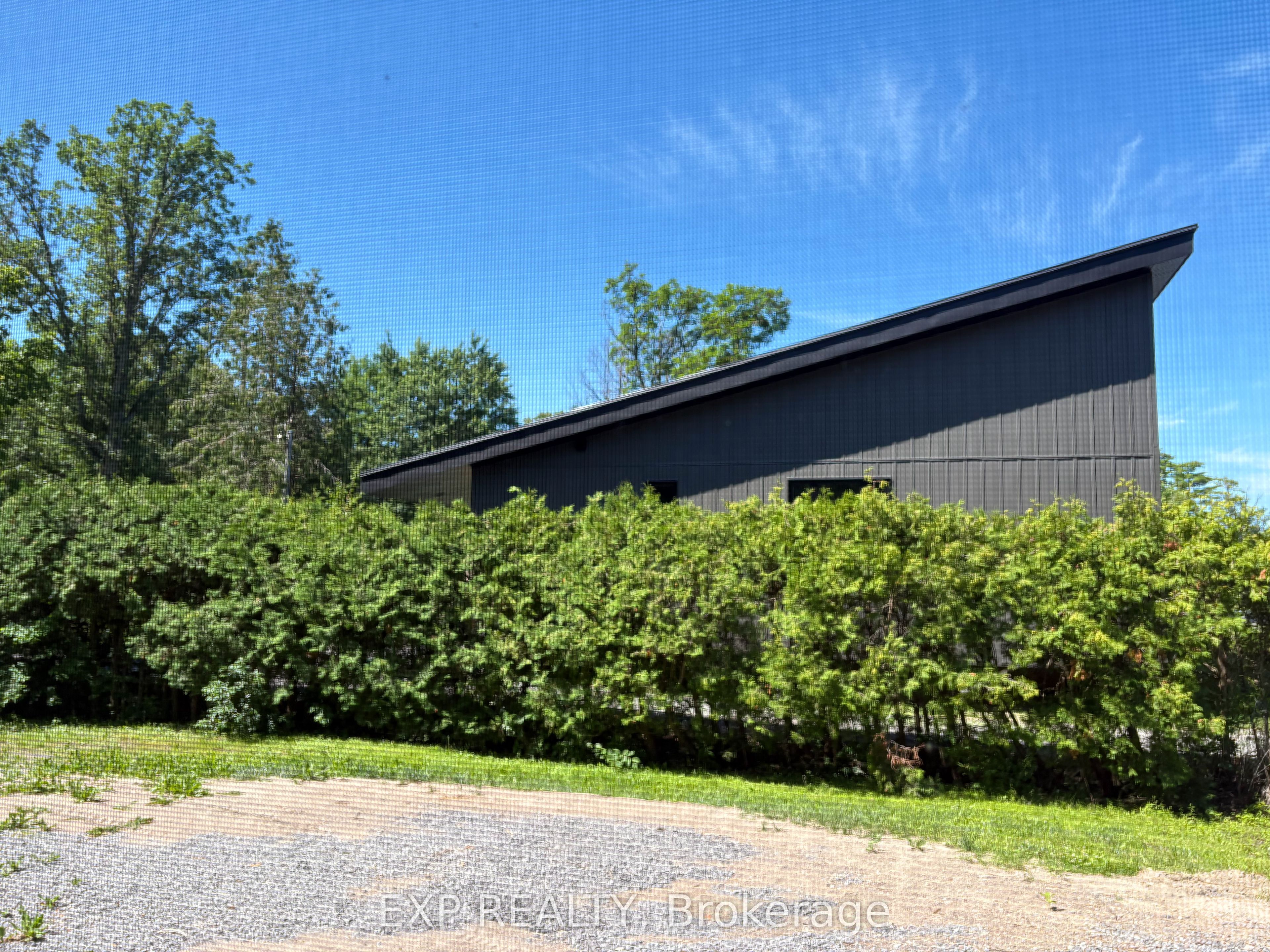 11 Engineer Lane Property Photo 21