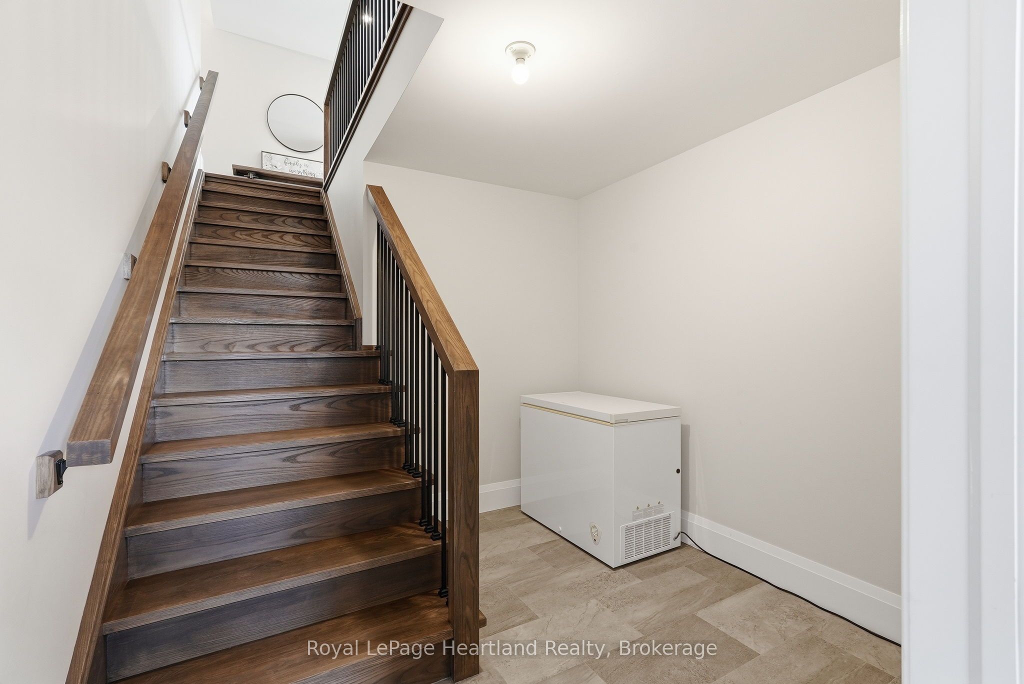 129 Sharron Court Property Photo 33