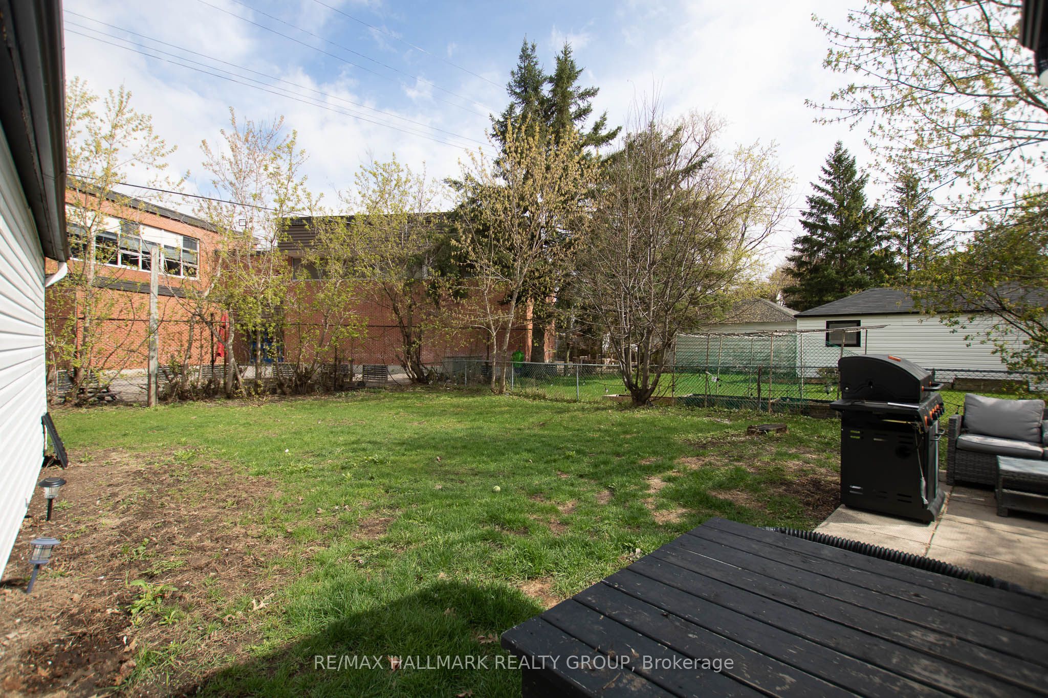 929 Merivale Road Property Photo 27