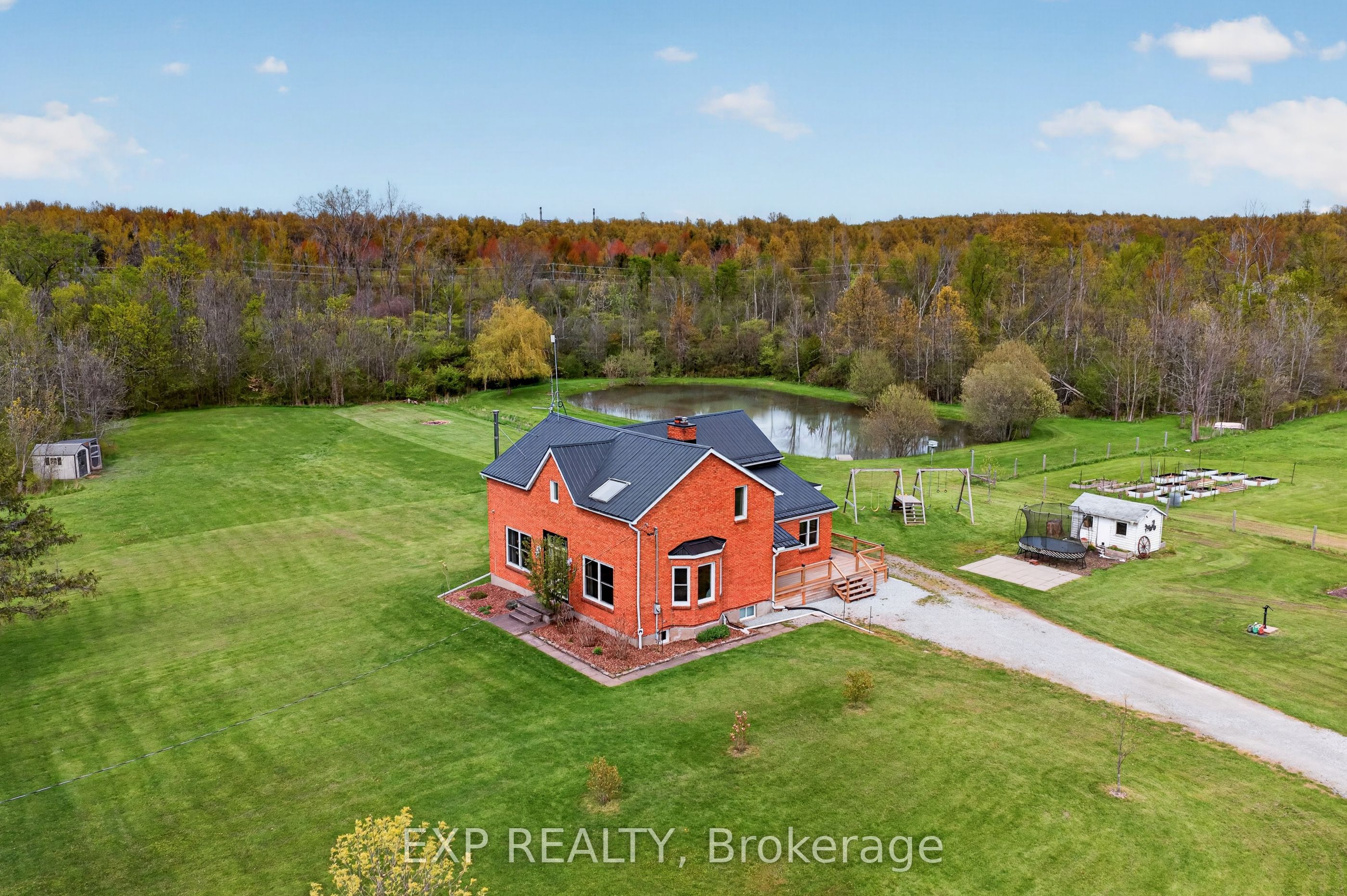2266 Pettit Road Property Photo 40