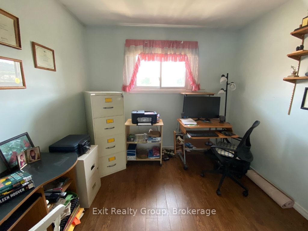 83 Centre Street Property Photo 28