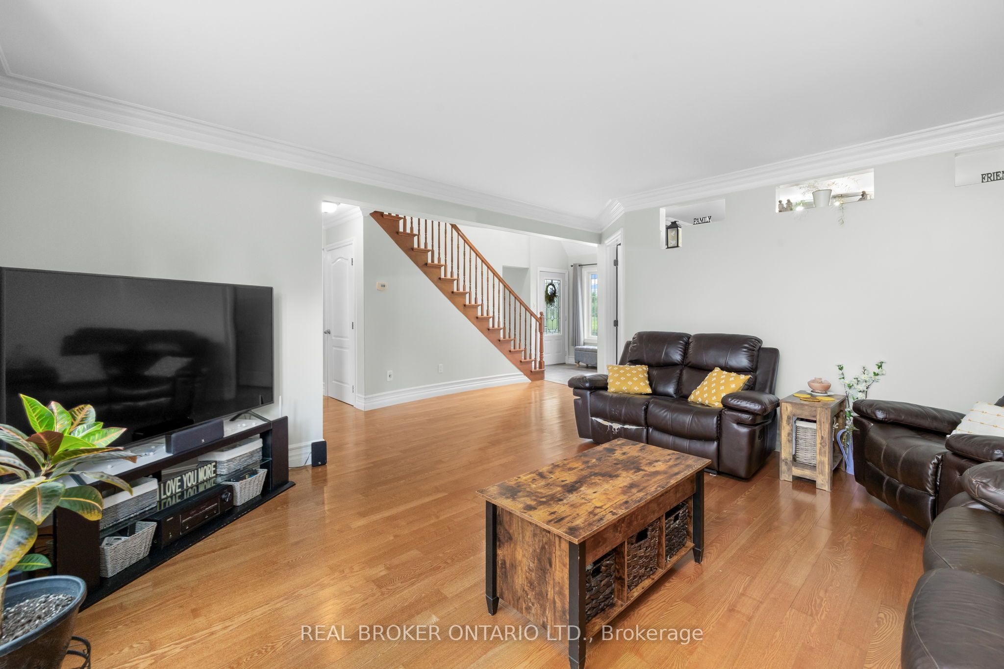 1919 Stagecoach Road Property Photo 5