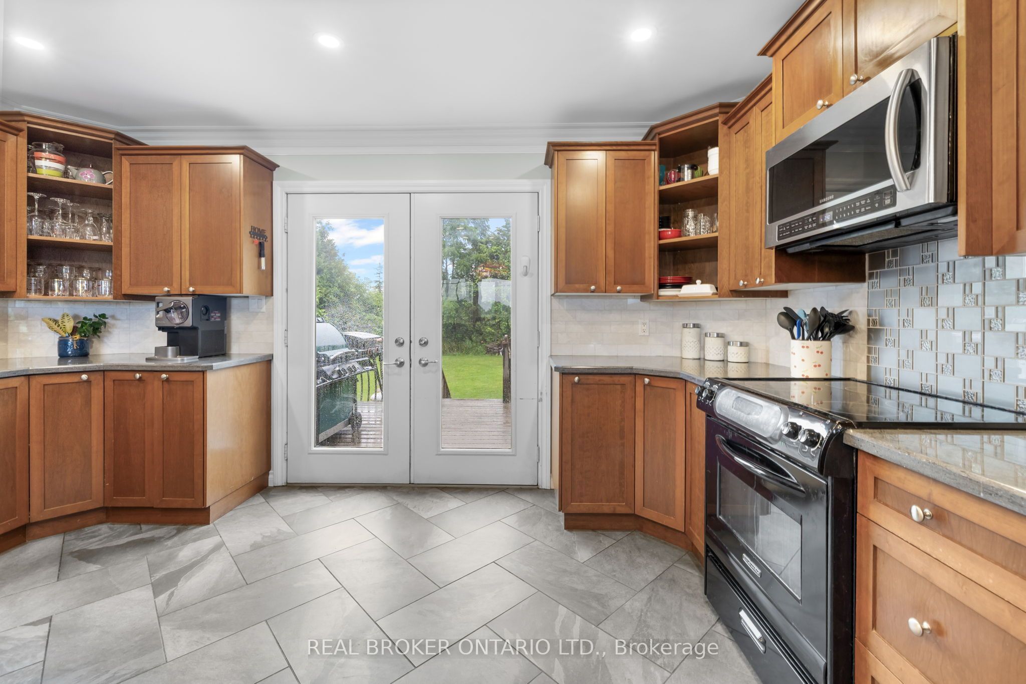 1919 Stagecoach Road Property Photo 9