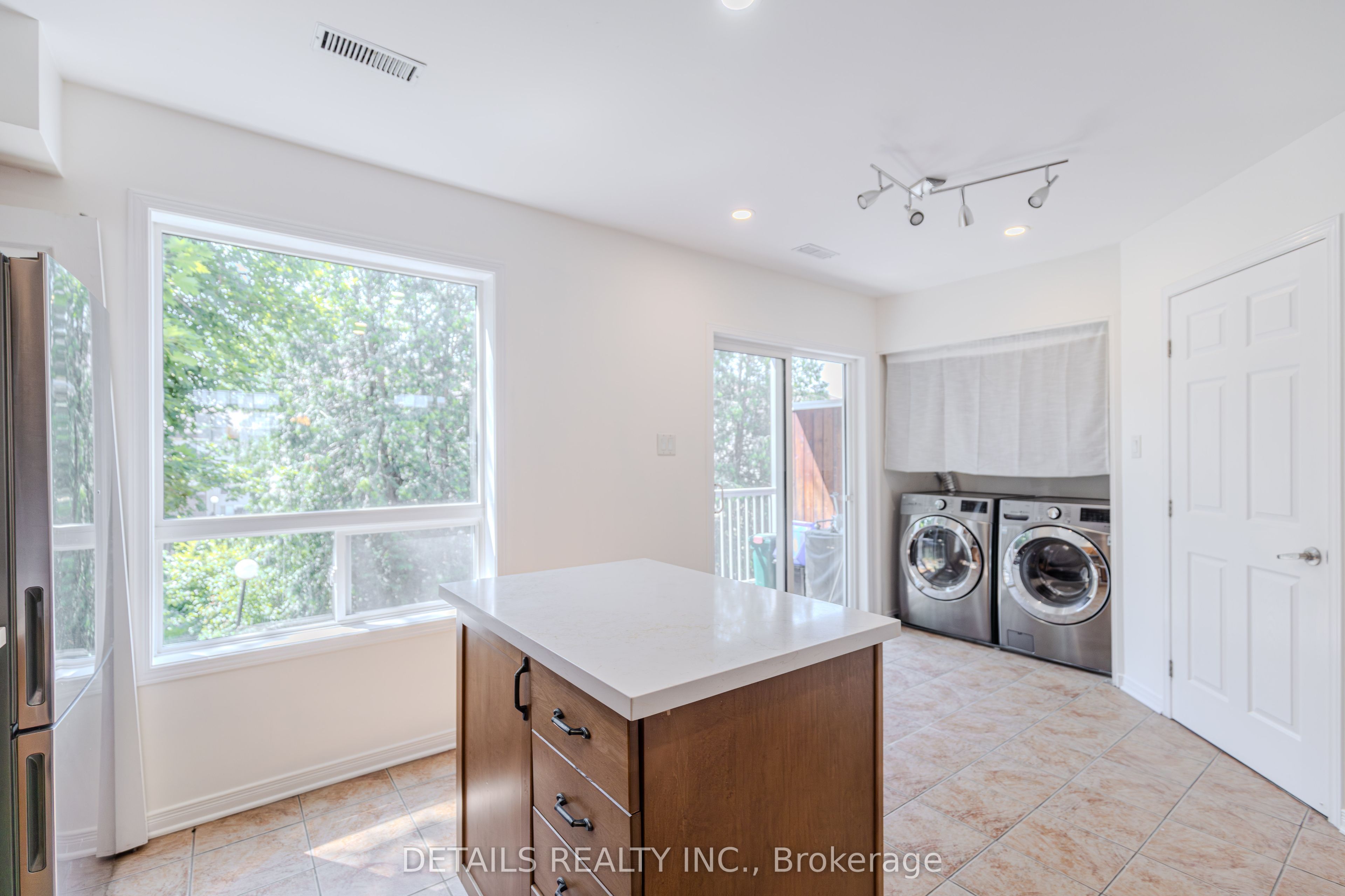 376 Wiffen Private 20 Property Photo 22