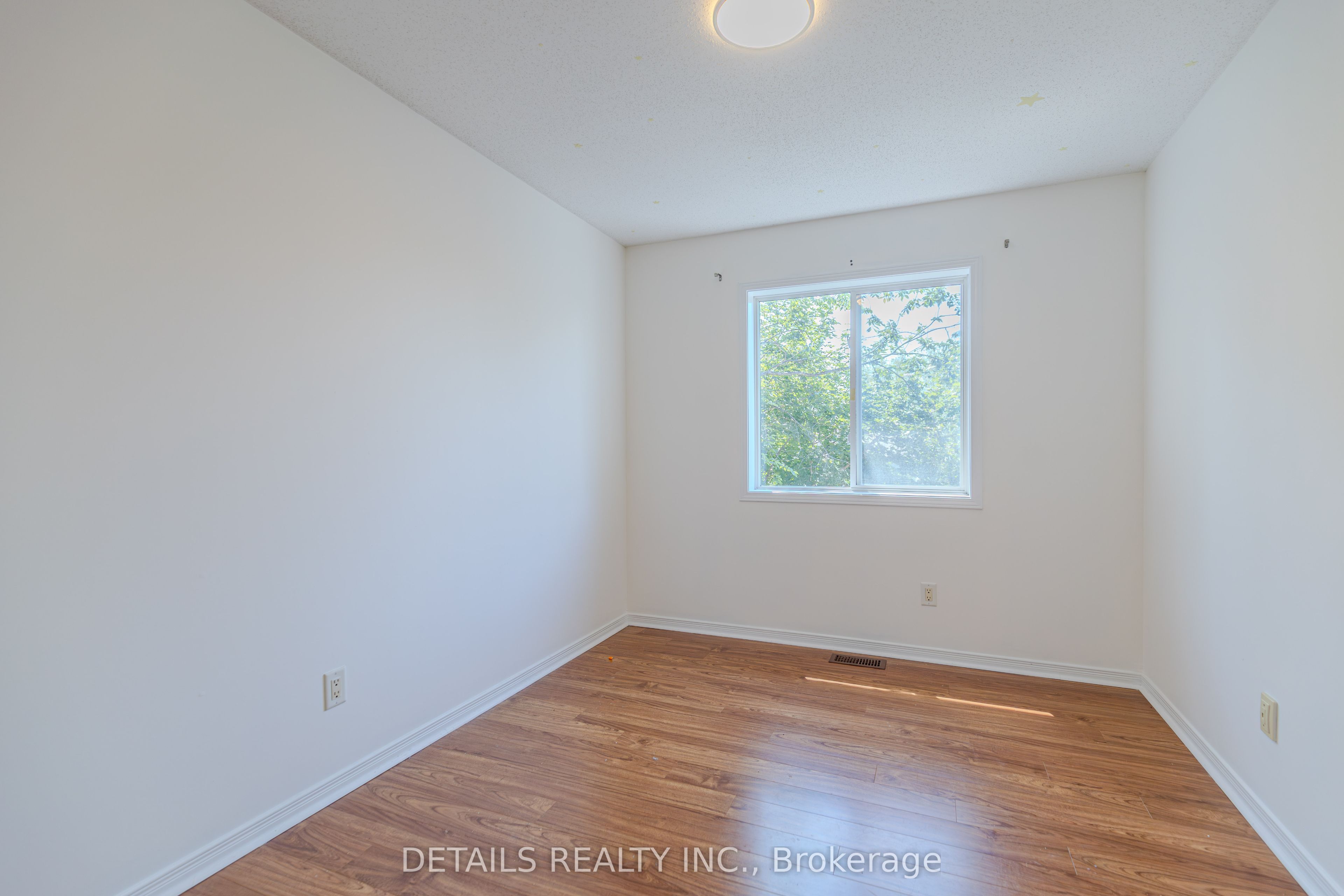 376 Wiffen Private 20 Property Photo 36