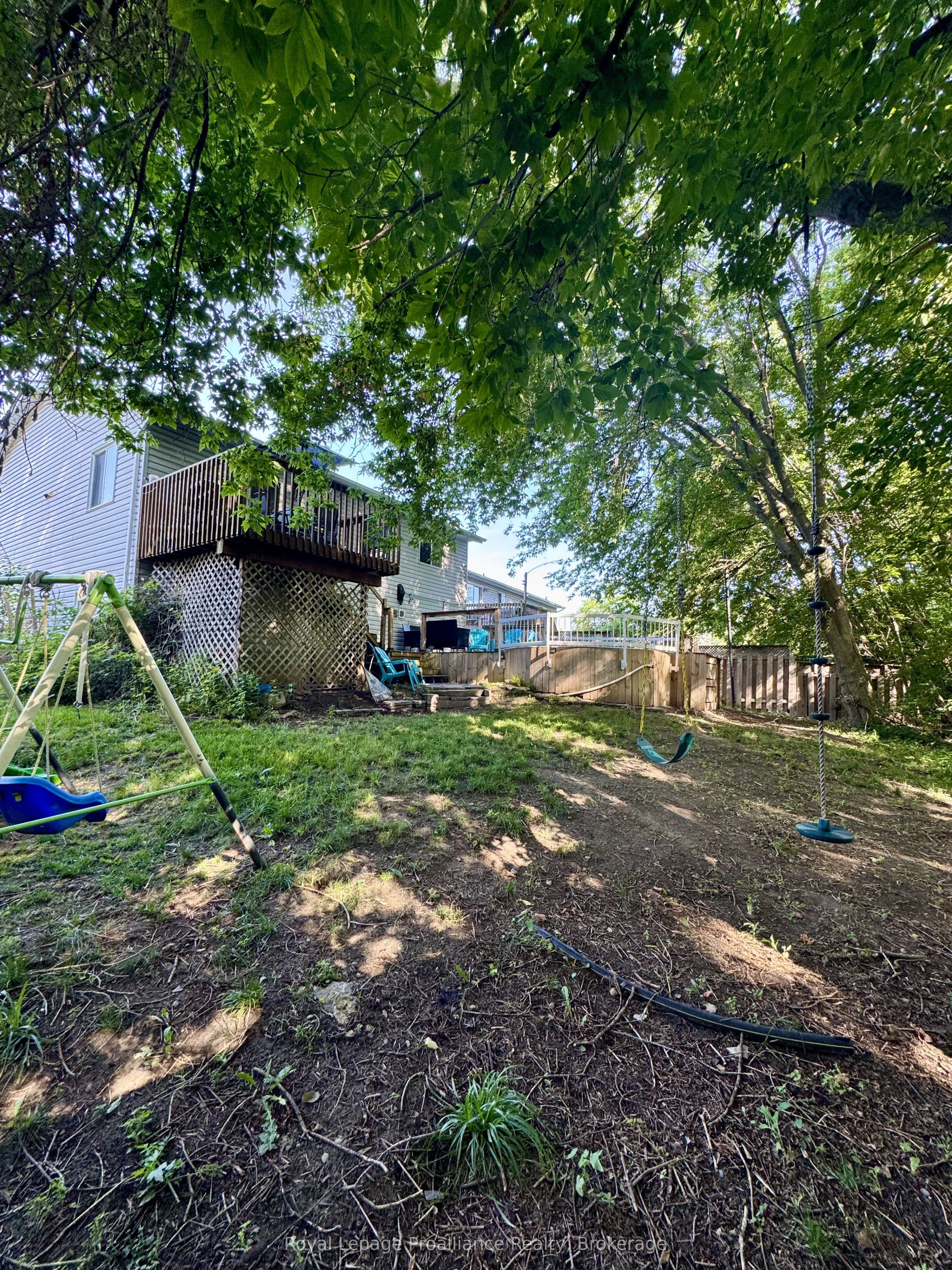 19 Briardale Boulevard Property Photo 7