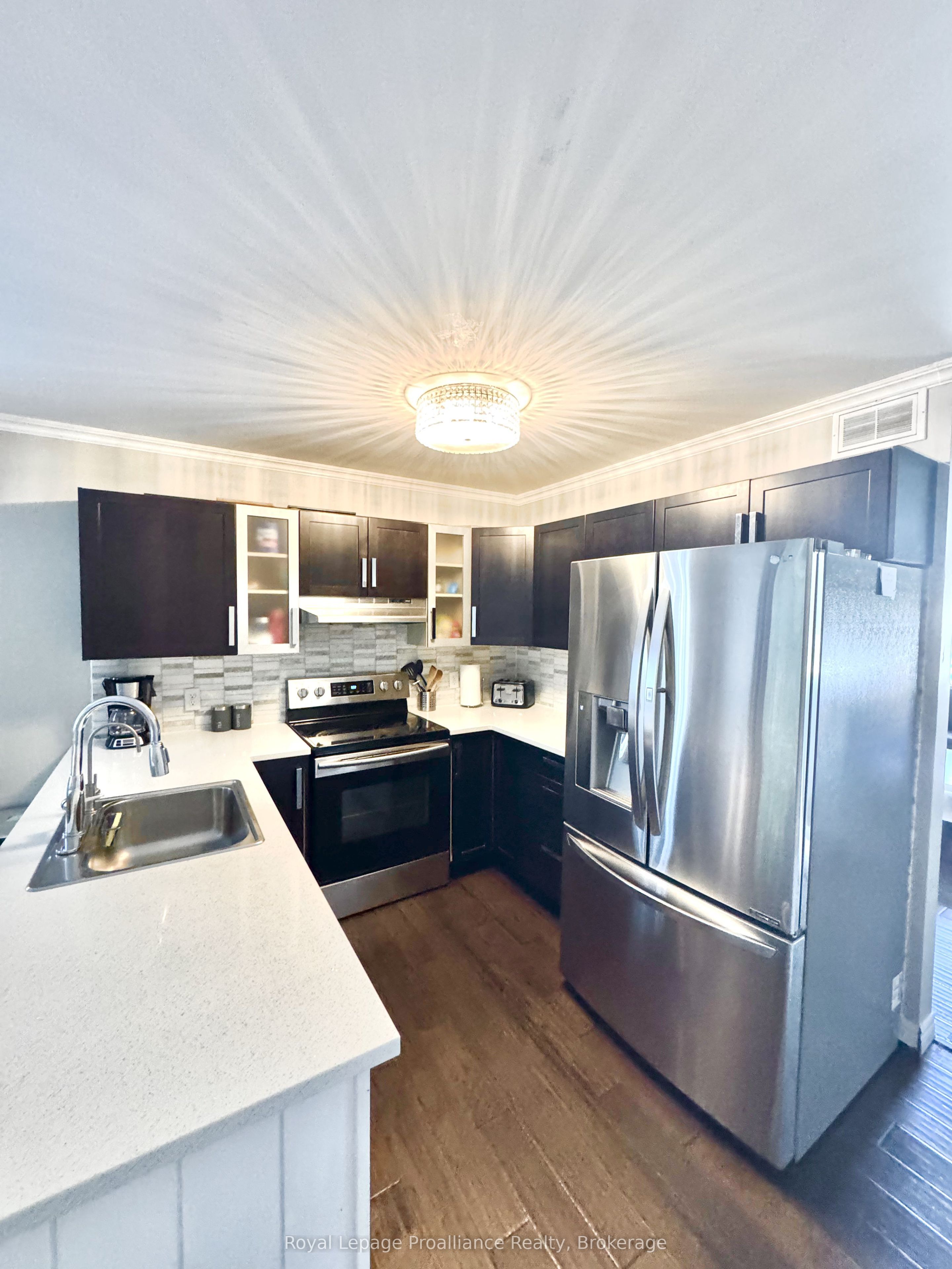 19 Briardale Boulevard Property Photo 12