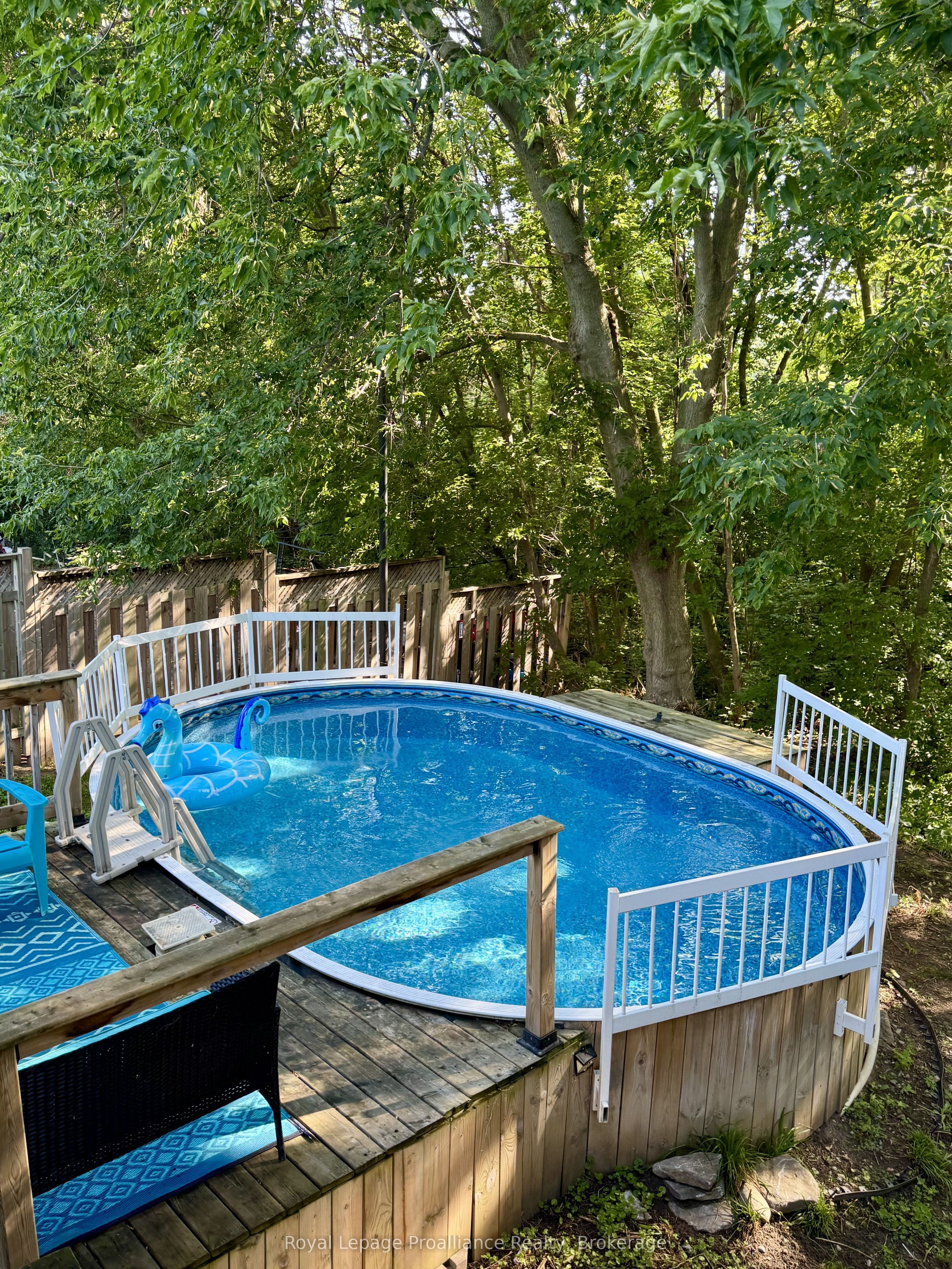 19 Briardale Boulevard Property Photo 34
