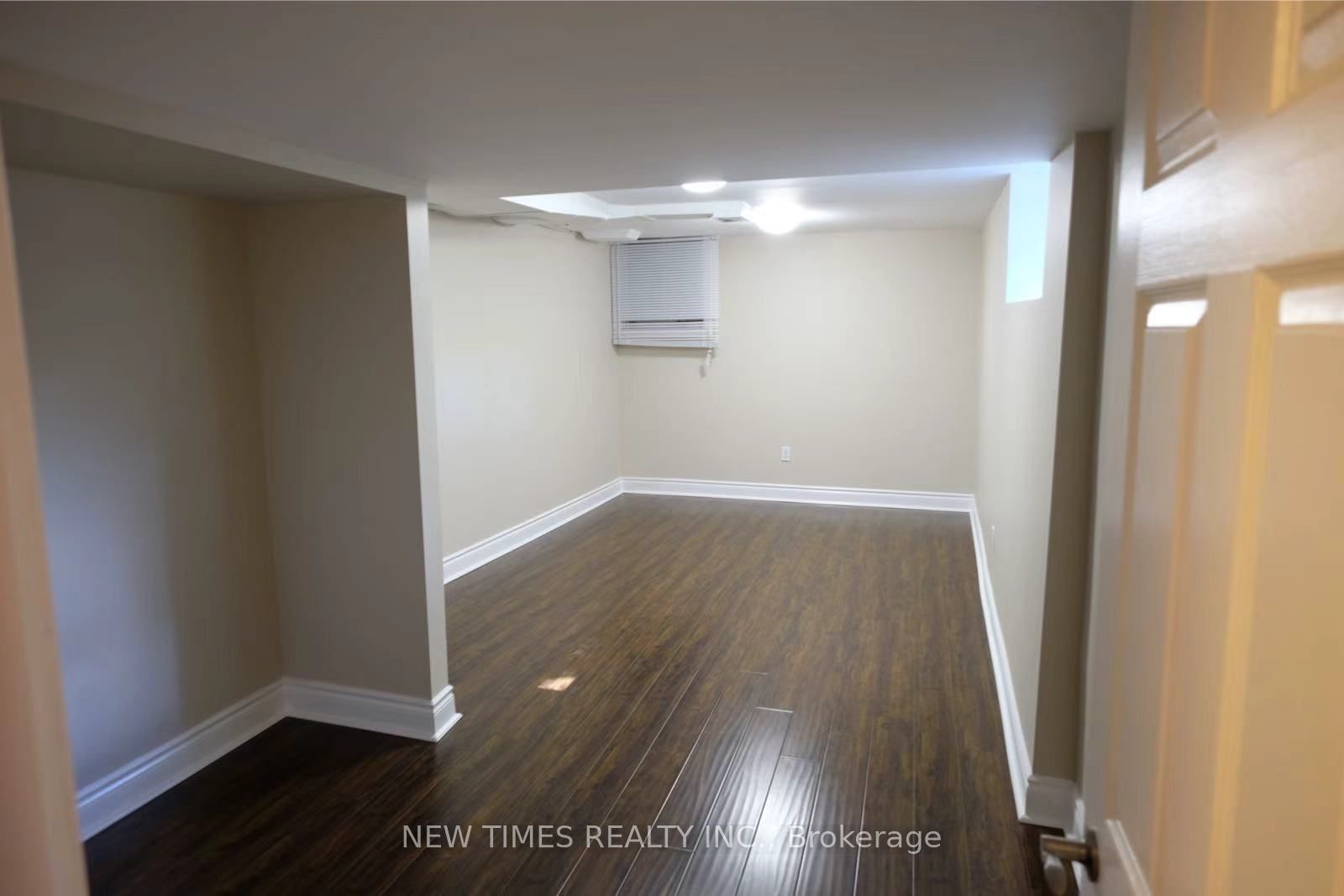 190 Glendale Avenue Property Photo 10