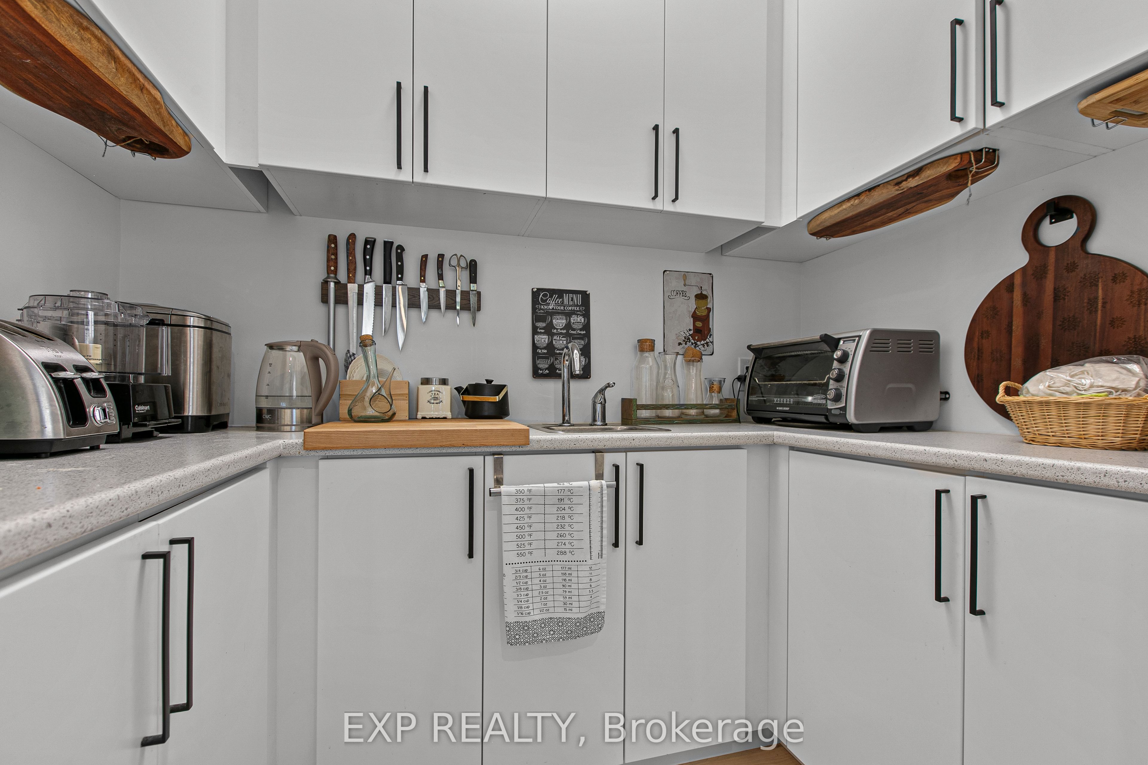 144 Argile Street Property Photo 22