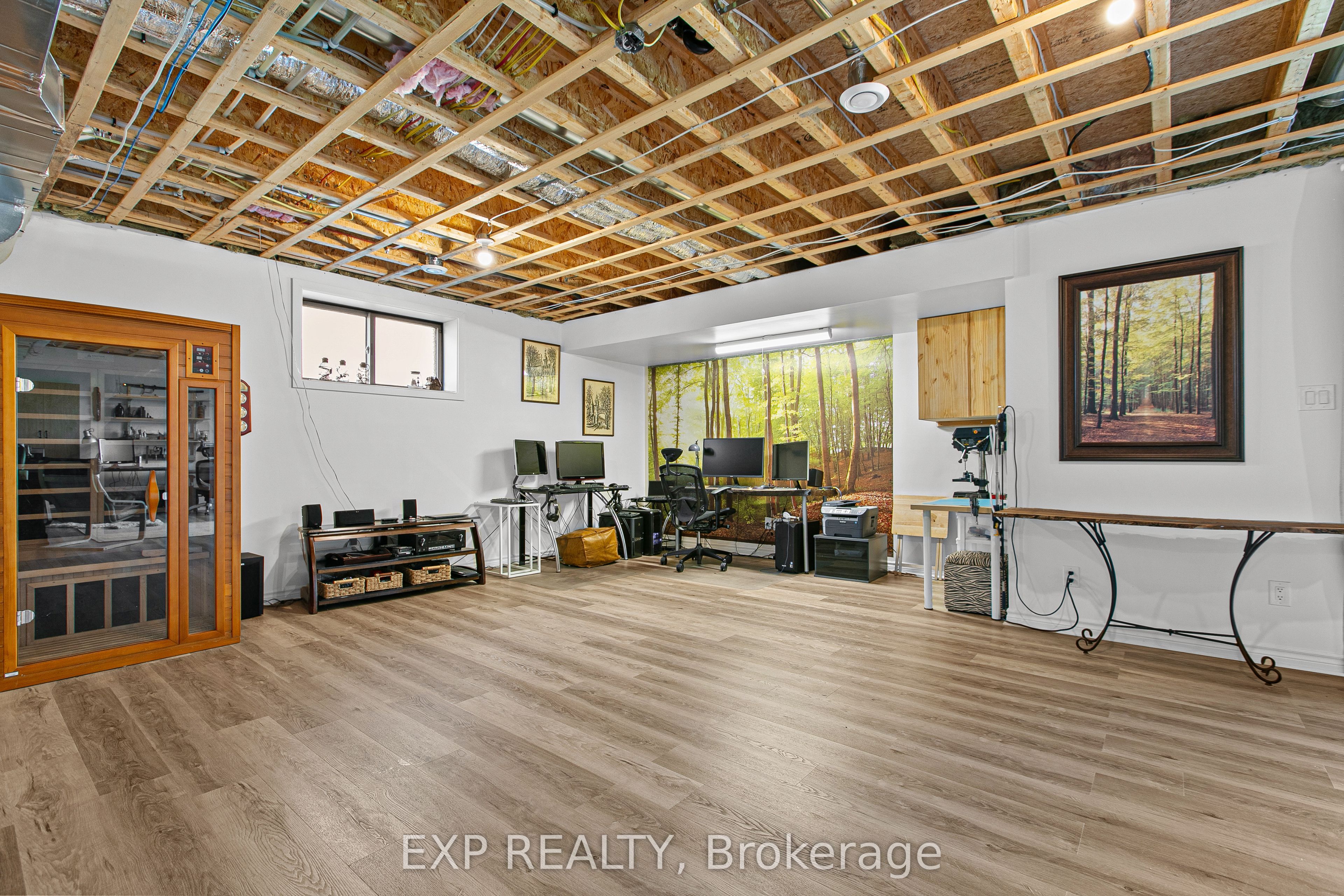 144 Argile Street Property Photo 44